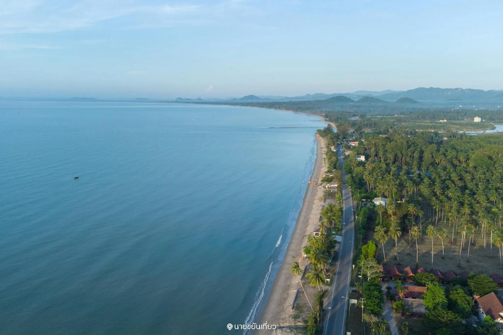 Beach in Bangsaphan Resort