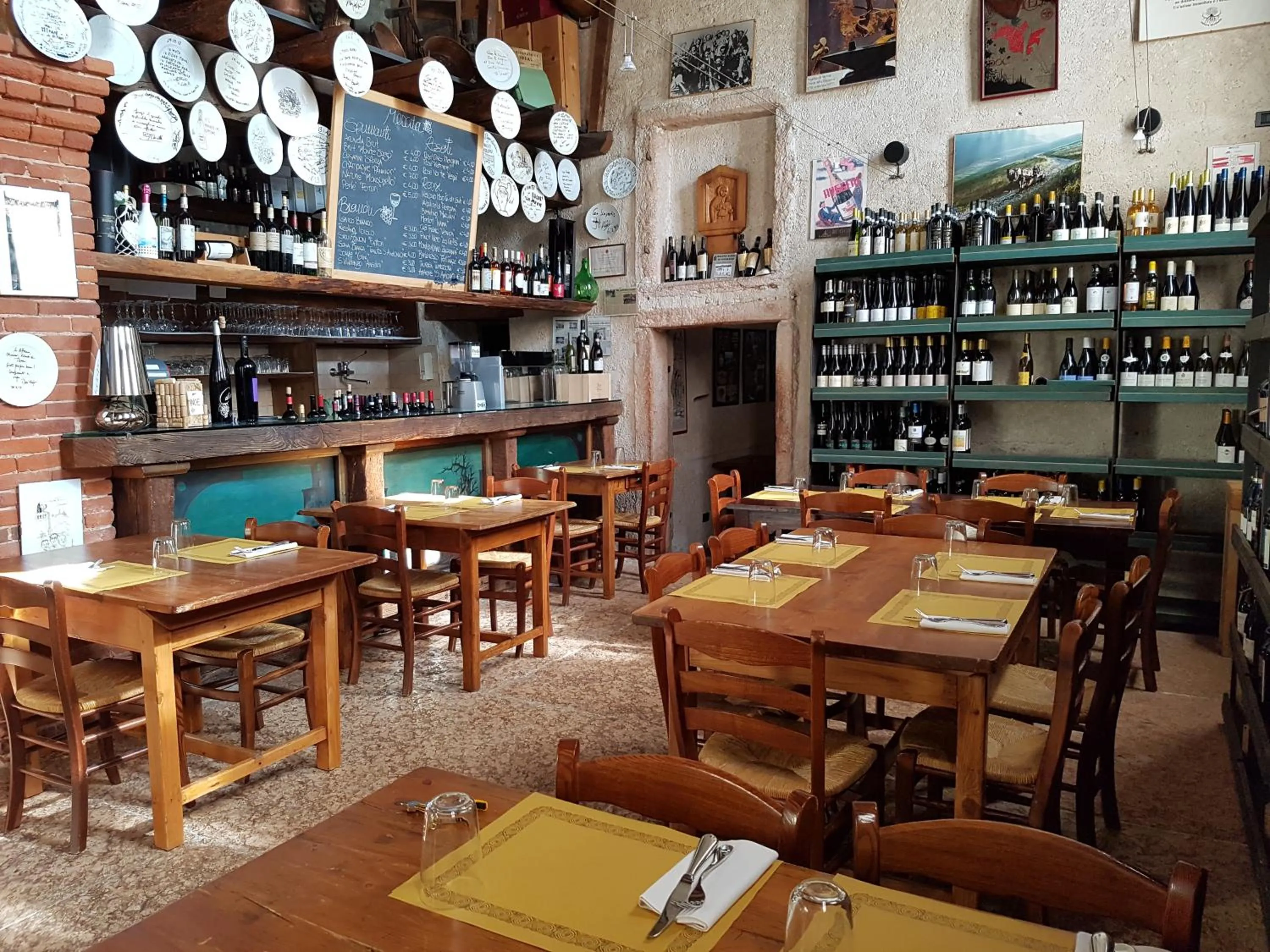 Restaurant/places to eat in Villa de Winckels