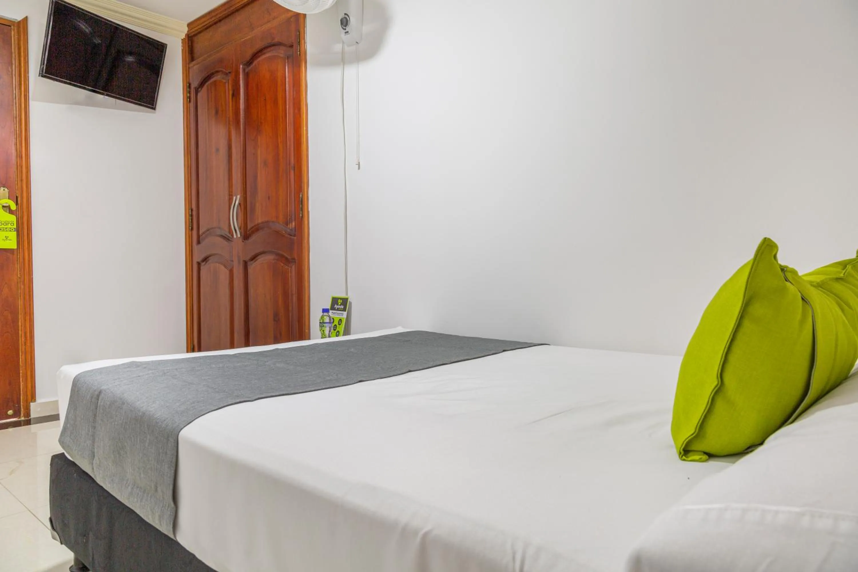 Bedroom, Bed in Hotel Boutique Laureles Home - Ayenda 1258