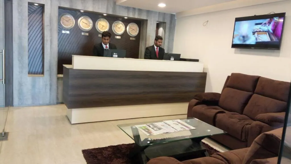 Lobby or reception in Hotel Royal Inn - Electronic City