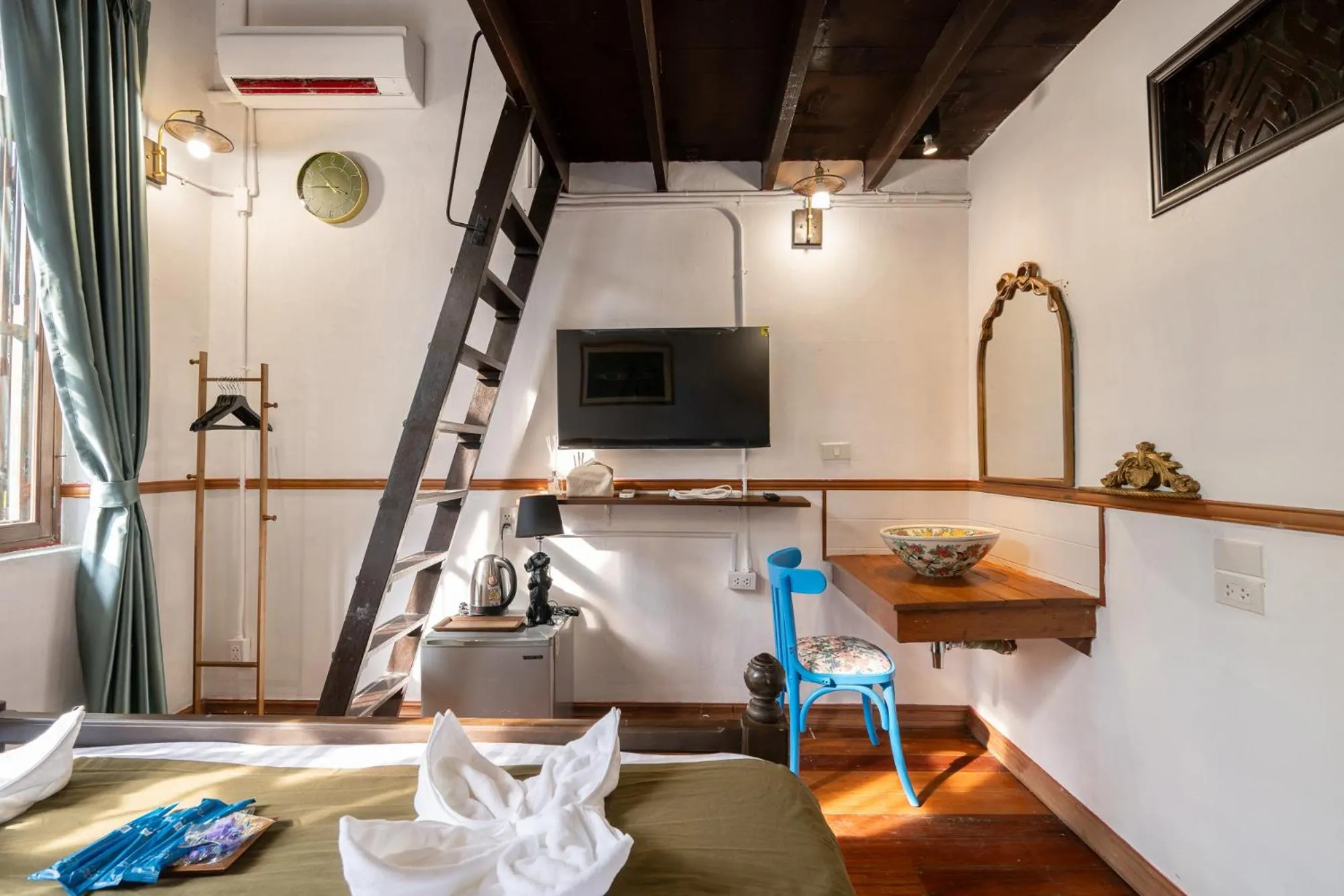 TV and multimedia in Arun Sa Wad 103 NaNa