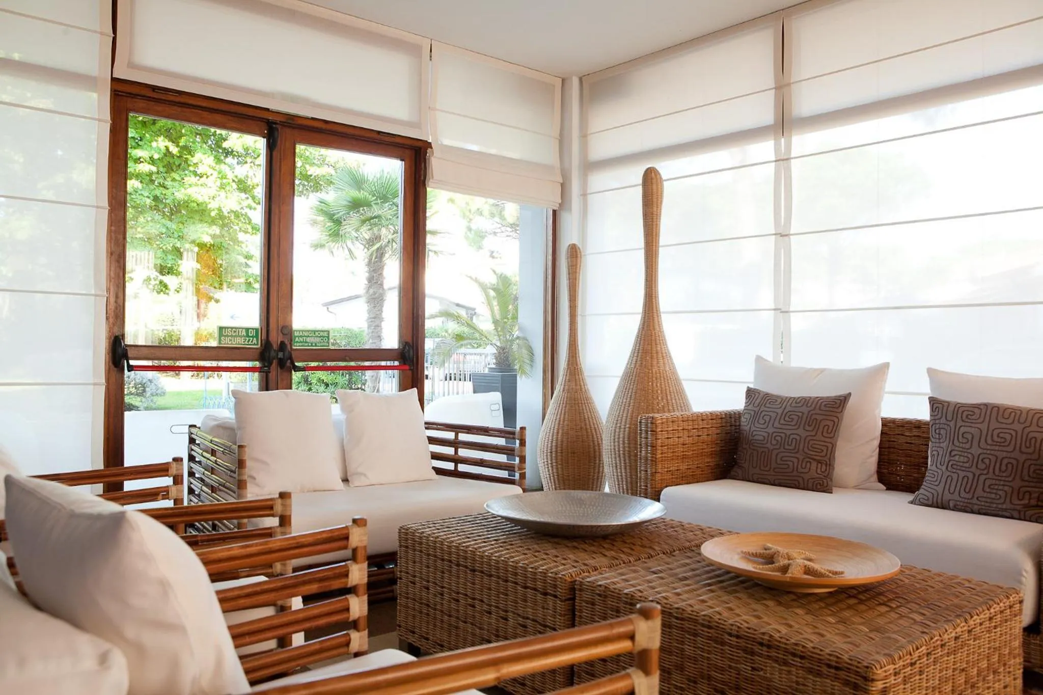 Communal lounge/ TV room in Hotel Horizonte