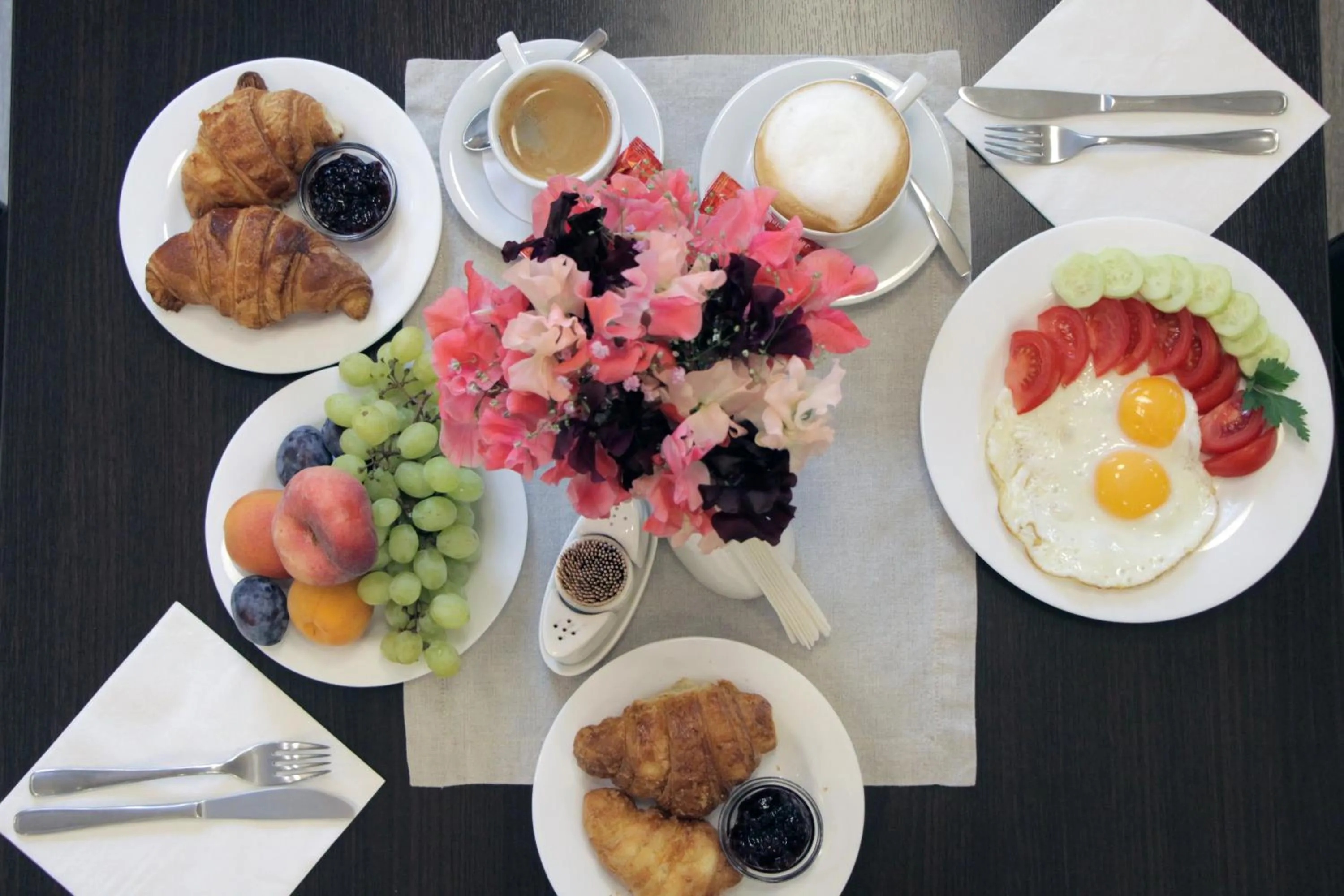 Breakfast in Hotel Edvards