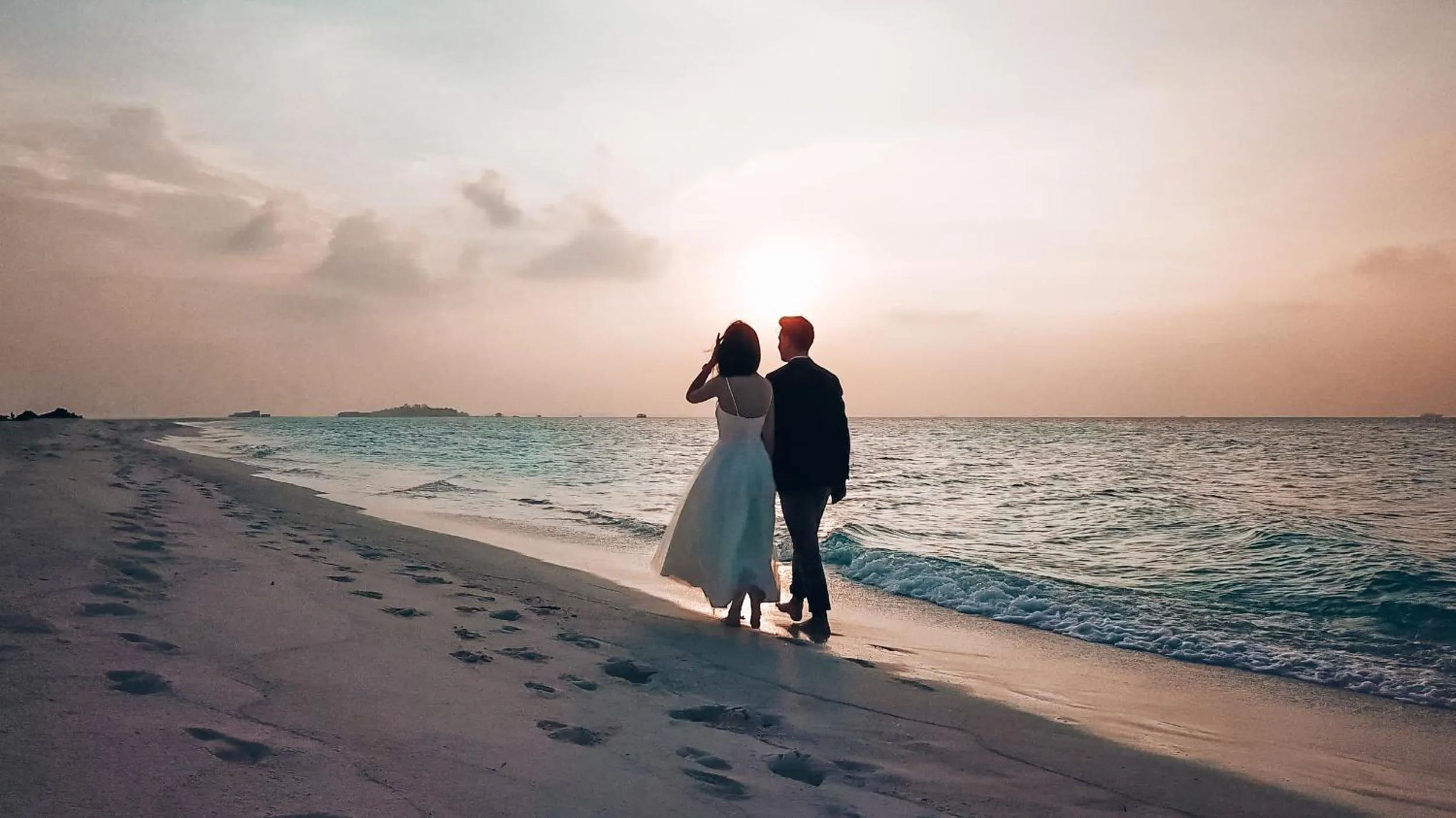 People in Bliss Dhigurah