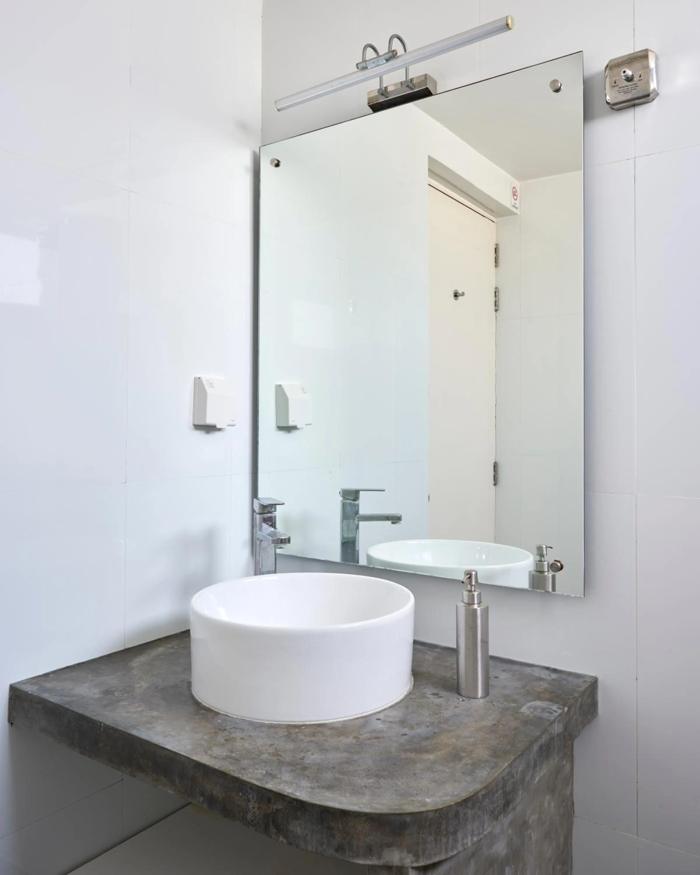 Bathroom in Bliss Dhigurah