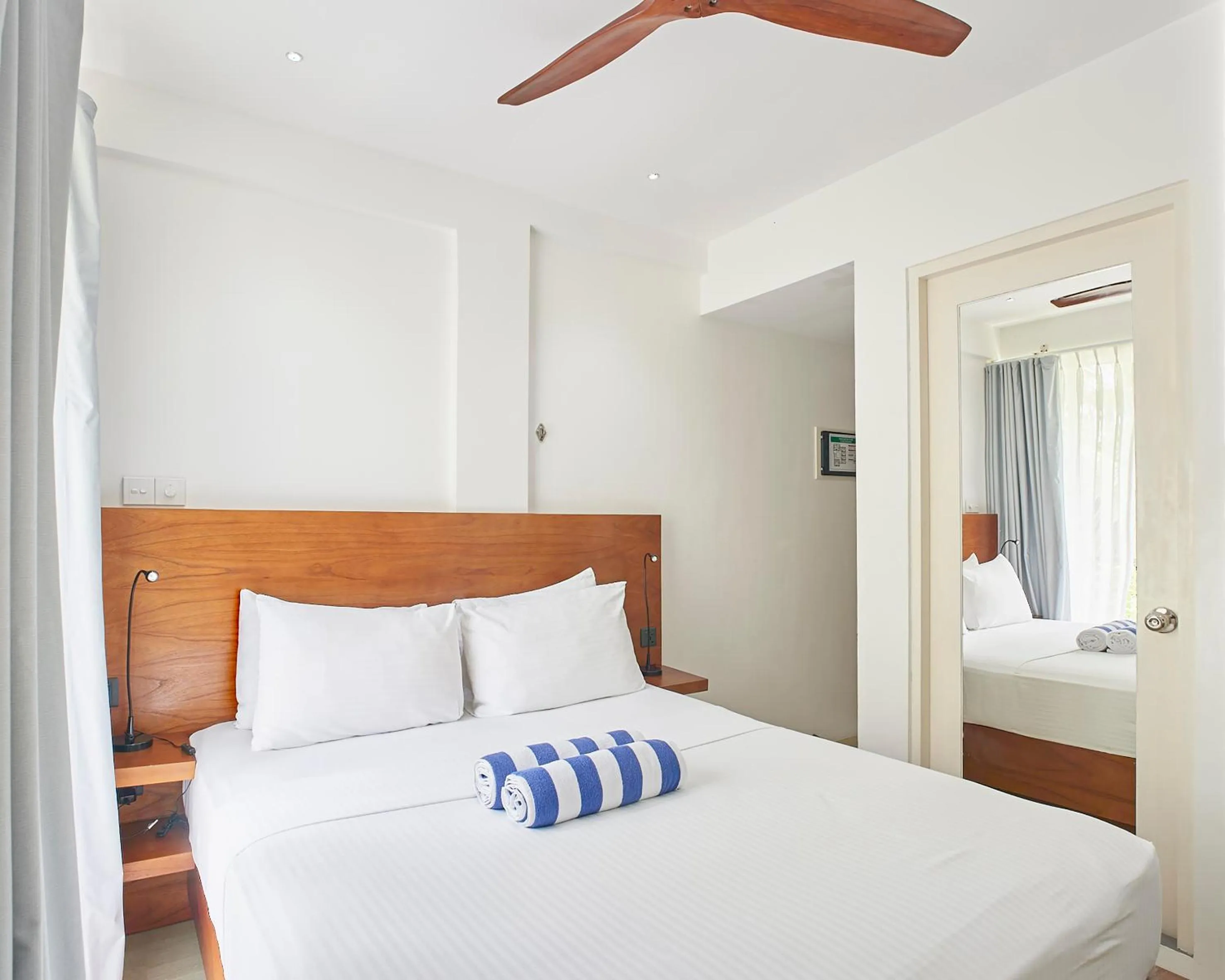 Photo of the whole room, Bed in Bliss Dhigurah