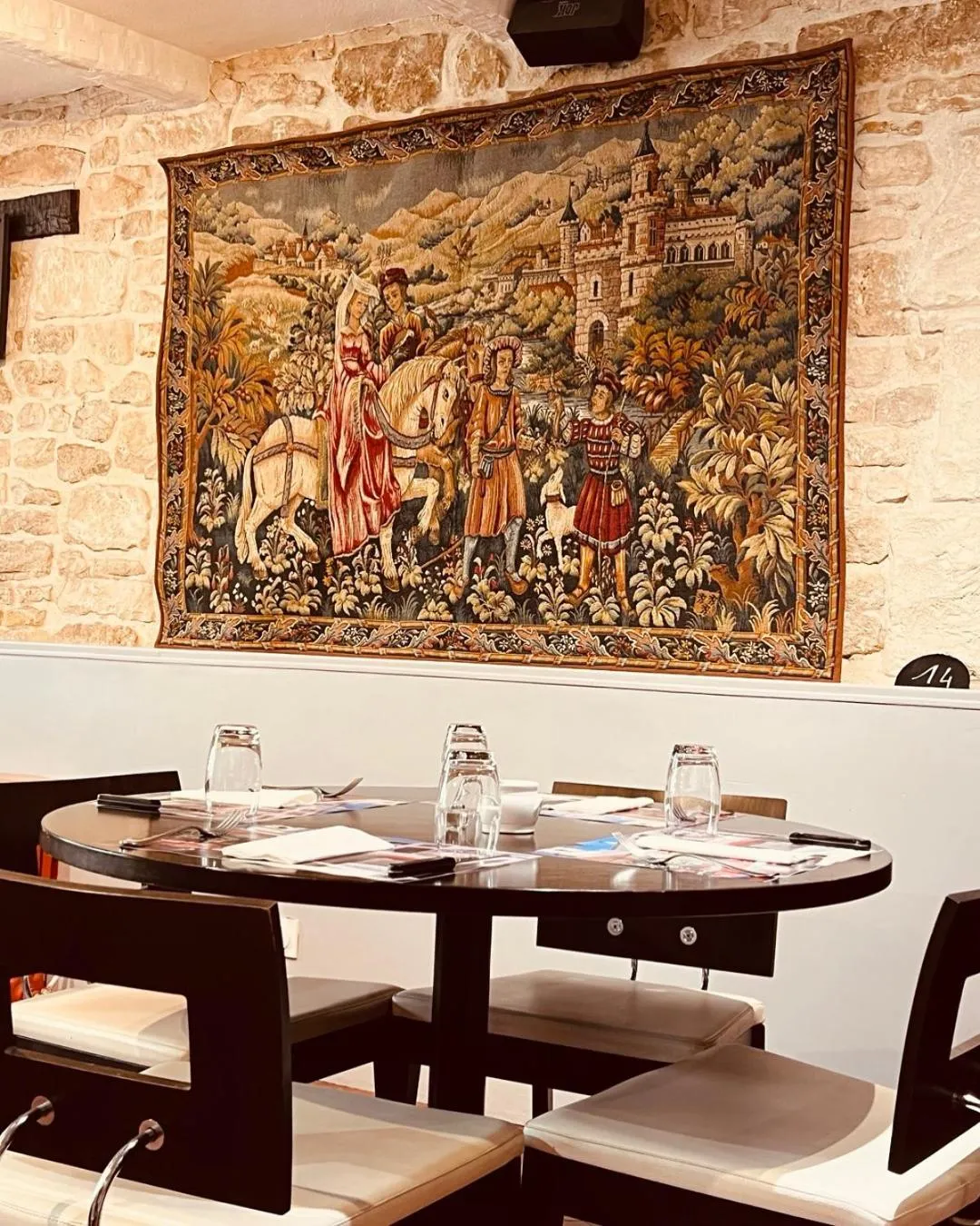 Restaurant/places to eat in Hostellerie Au rendez-vous des amis