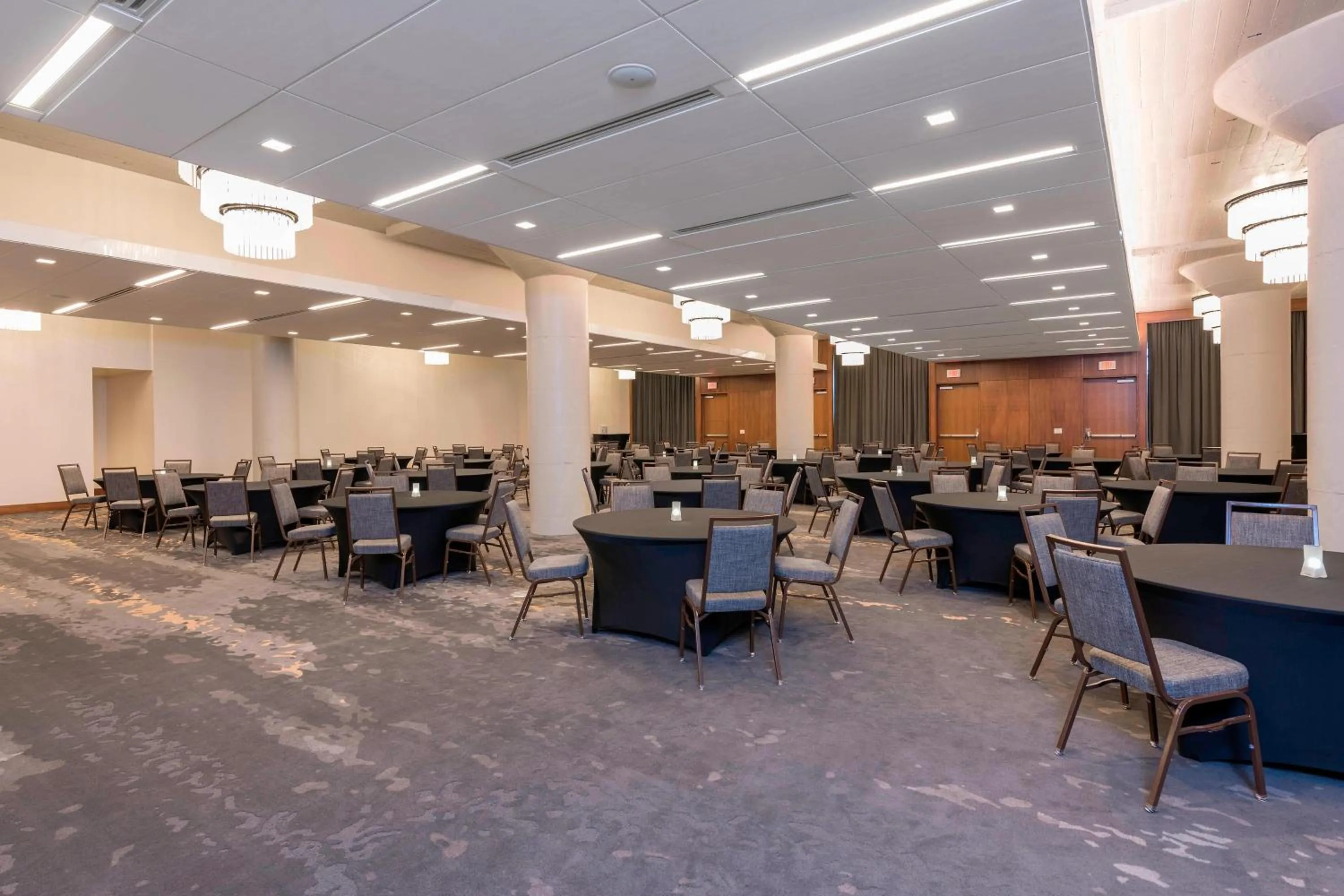 Meeting/conference room in Courtyard by Marriott Waterloo Cedar Falls