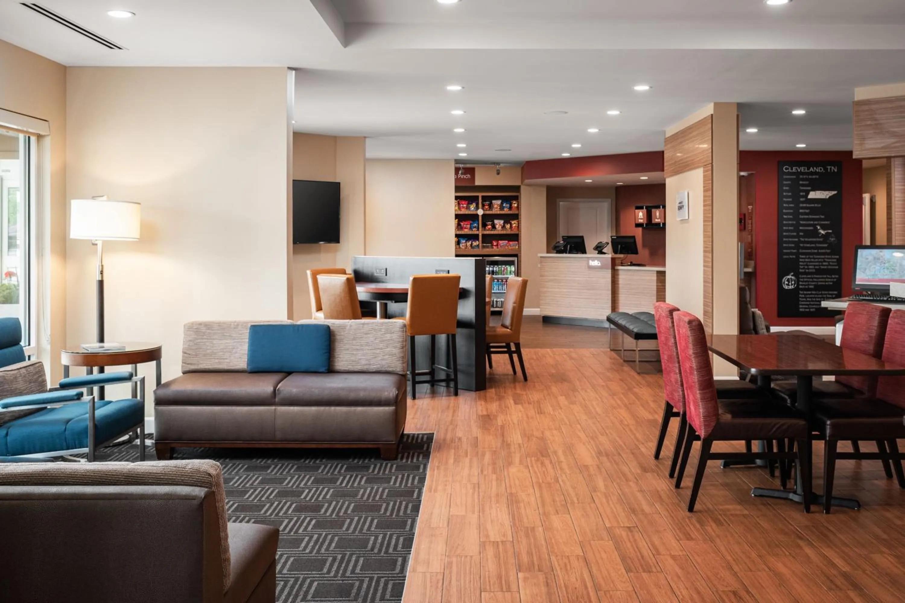 Lobby or reception in TownePlace Suites by Marriott Cleveland