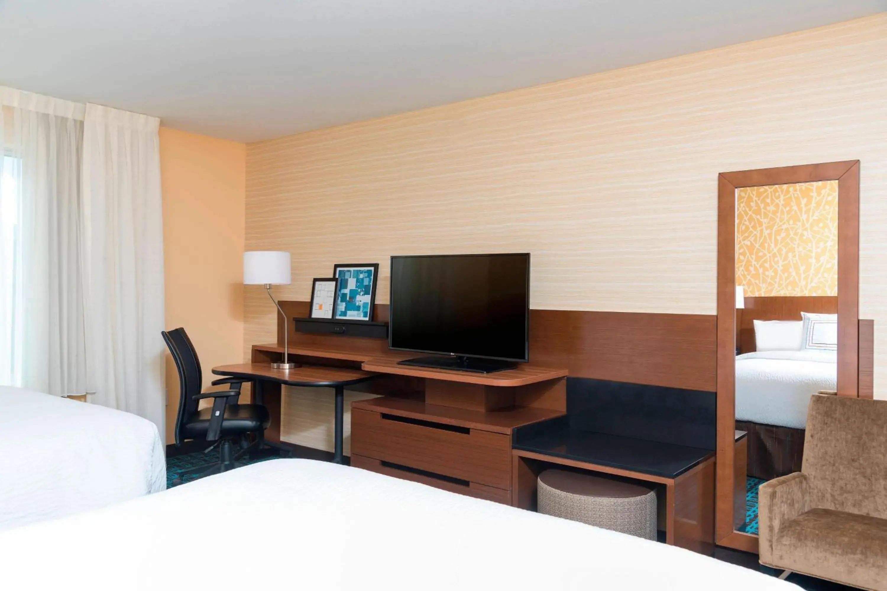 Queen Room with Two Queen Beds in Fairfield Inn & Suites by Marriott Indianapolis Fishers Queen Room with Two Queen Beds in Fairfield Inn & Suites by Marriott Indianapolis Fishers