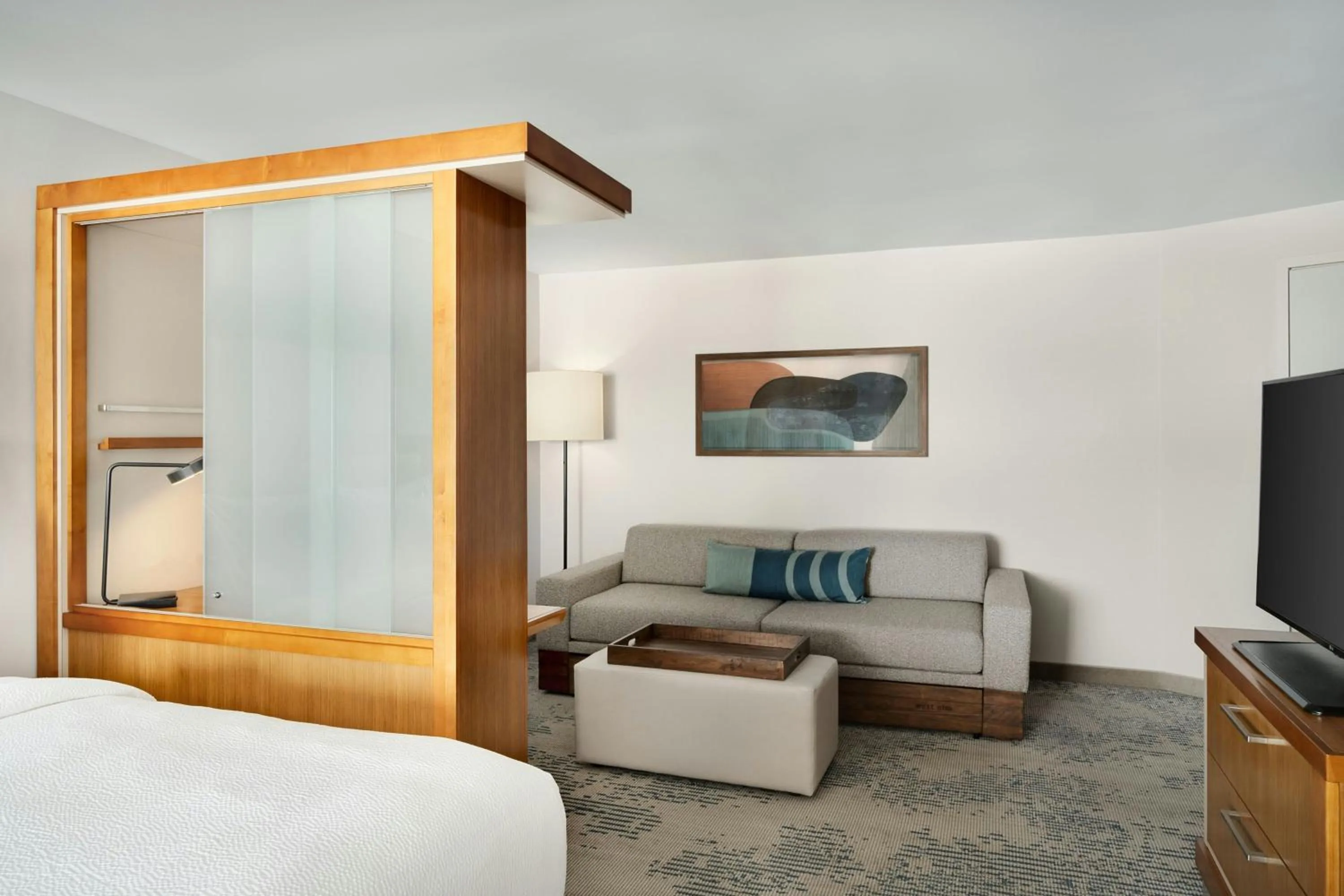 Living room, Bed in SpringHill Suites by Marriott Chicago Southeast/Munster, IN