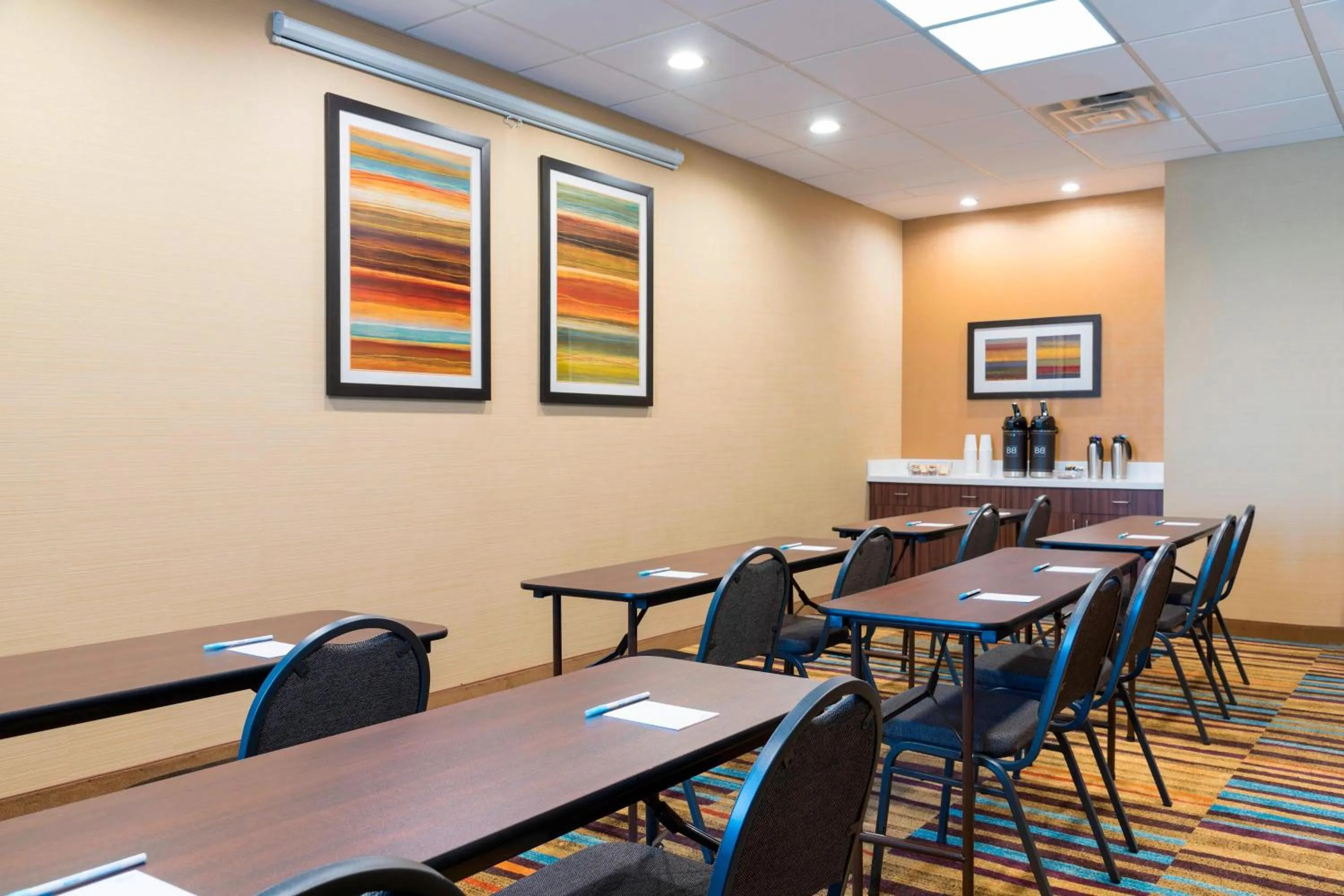 Meeting/conference room in Fairfield Inn & Suites by Marriott West Monroe