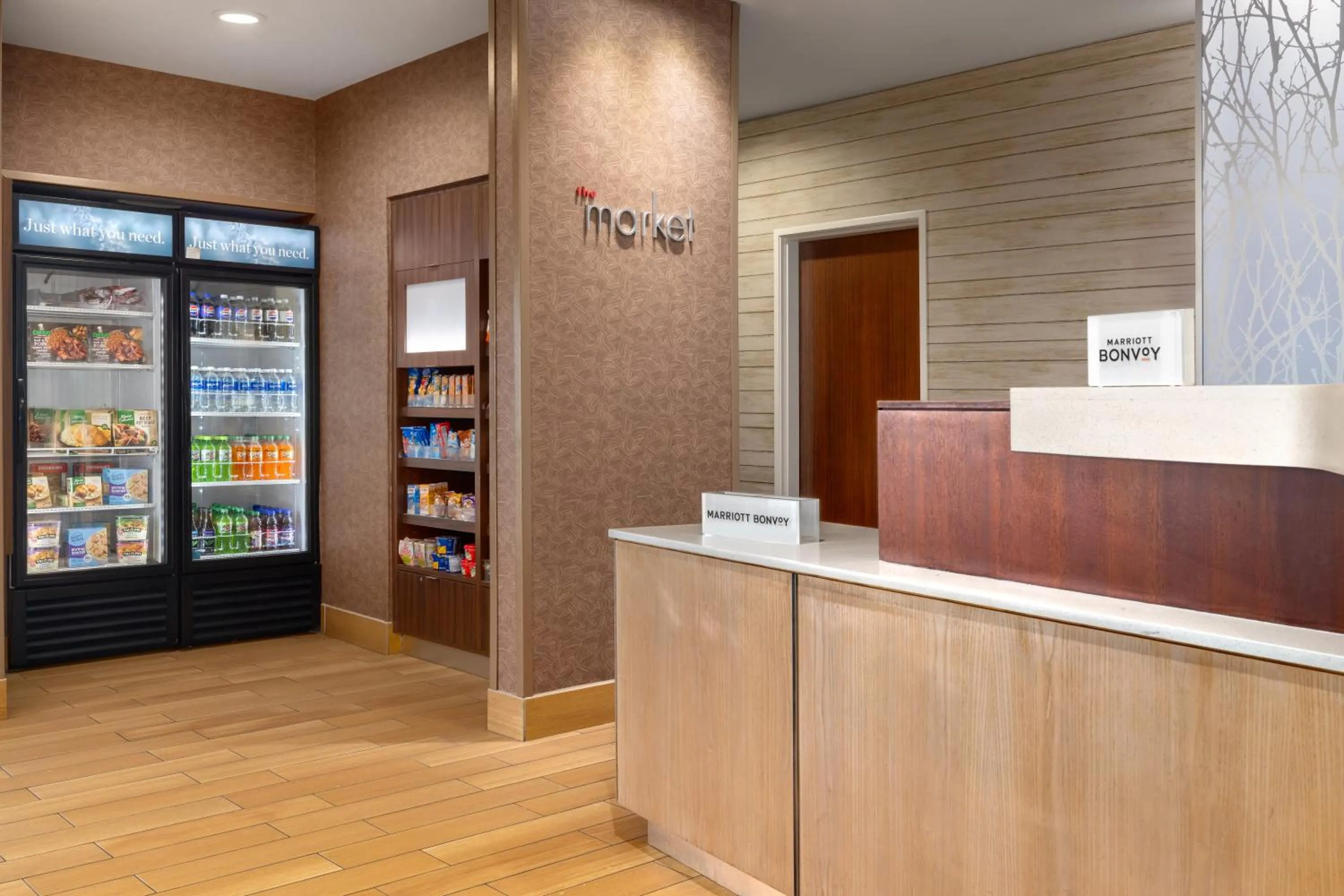 Food and drinks in Fairfield Inn & Suites by Marriott West Monroe