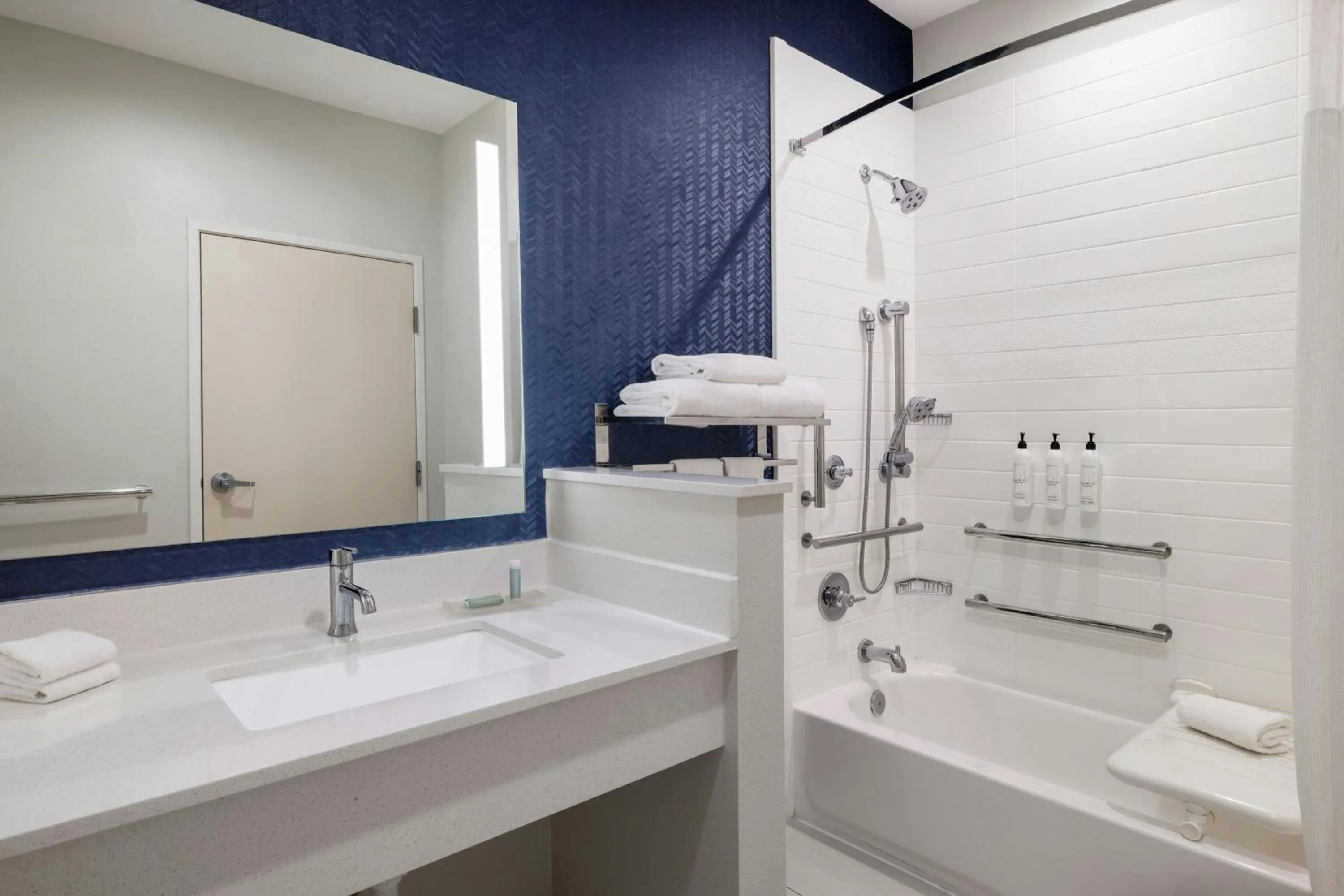 Bathroom in Fairfield Inn & Suites by Marriott West Monroe