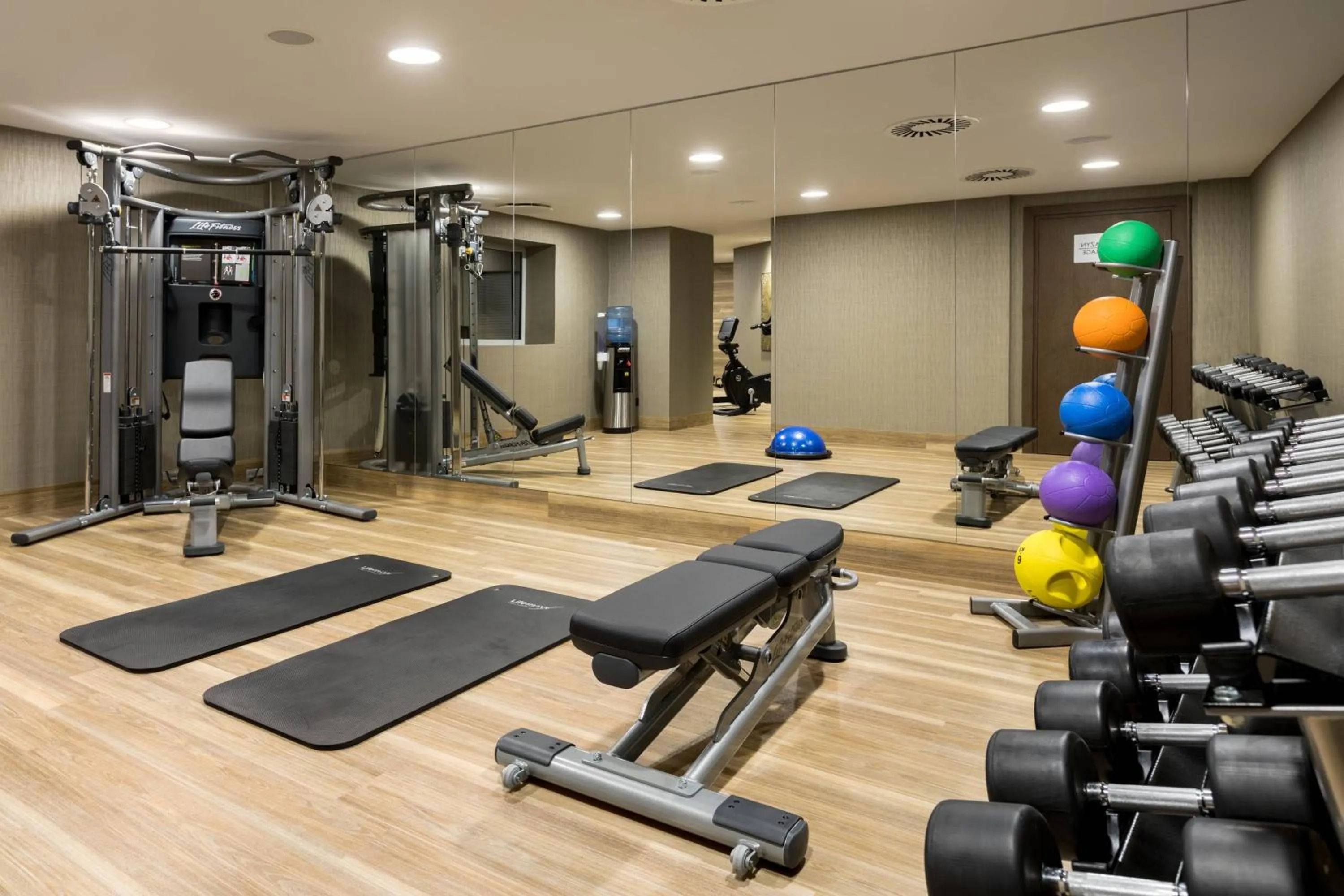 Fitness centre/facilities in AC Hotel by Marriott Wroclaw