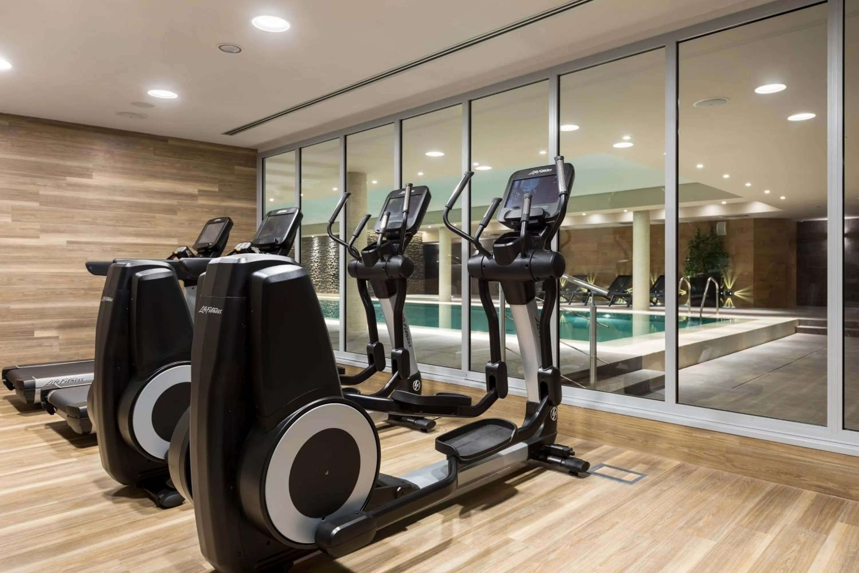 Fitness centre/facilities in AC Hotel by Marriott Wroclaw