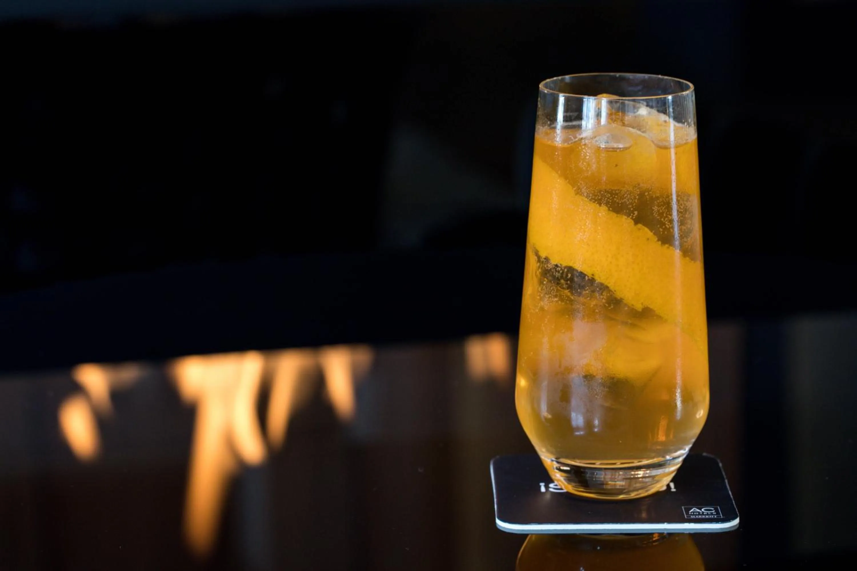 Lounge or bar in AC Hotel by Marriott Wroclaw