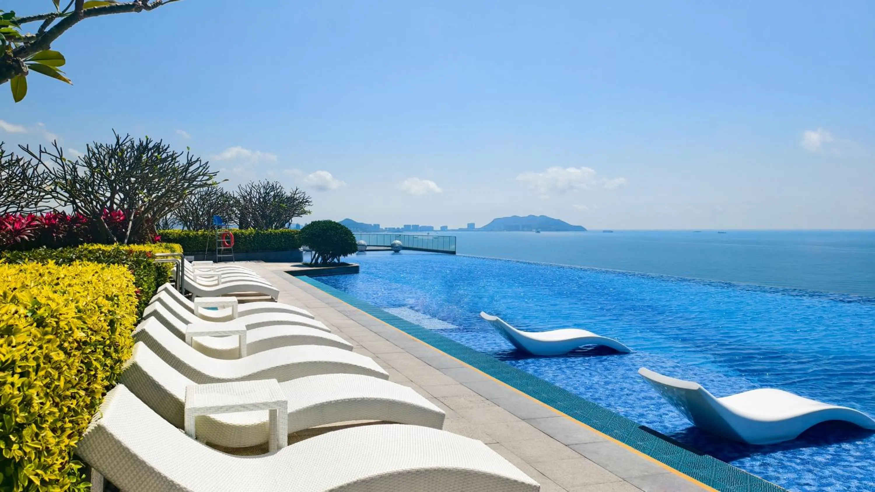 Pool view in Sanya Conifer Resort