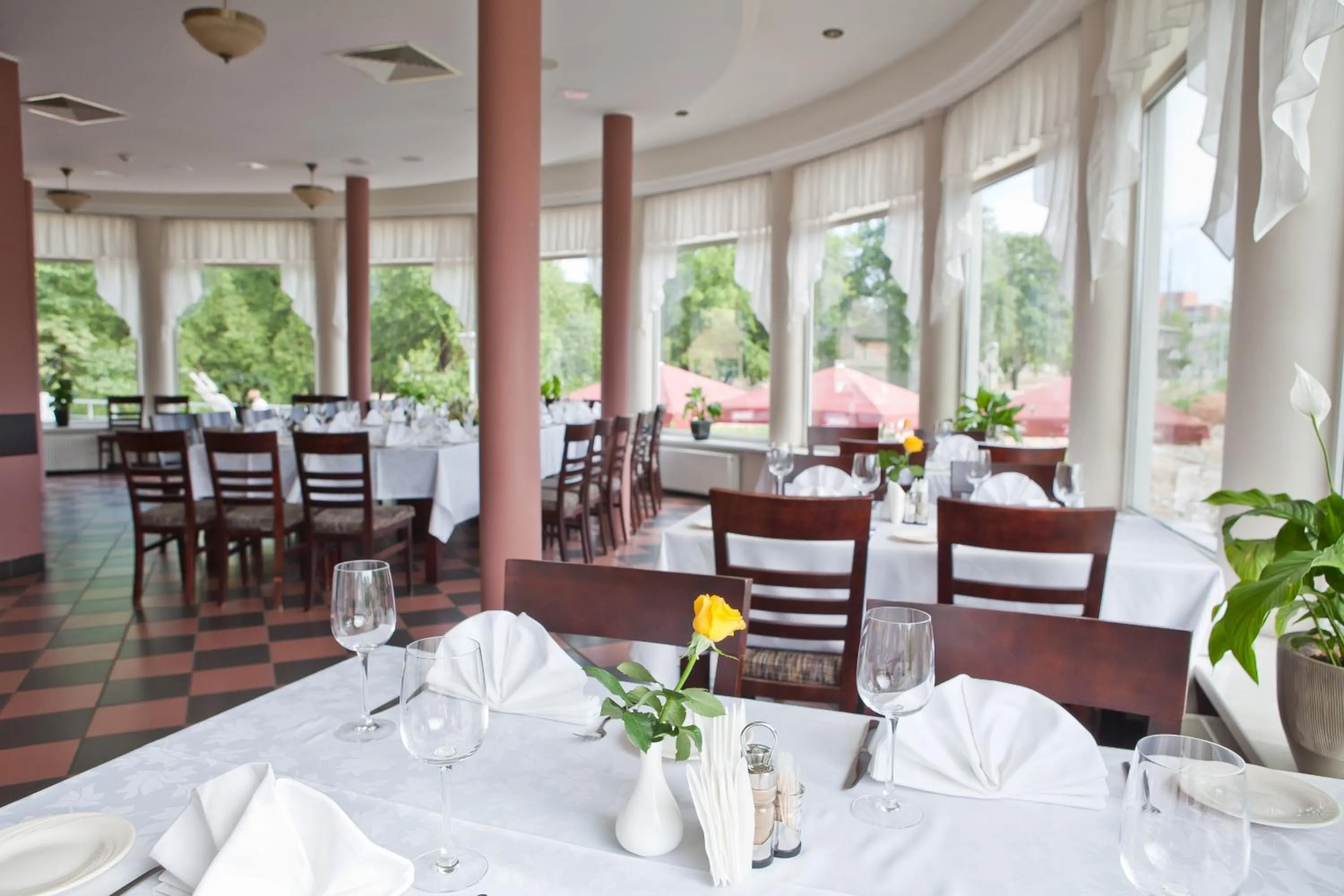 Restaurant/places to eat in Kolonna Hotel Rēzekne