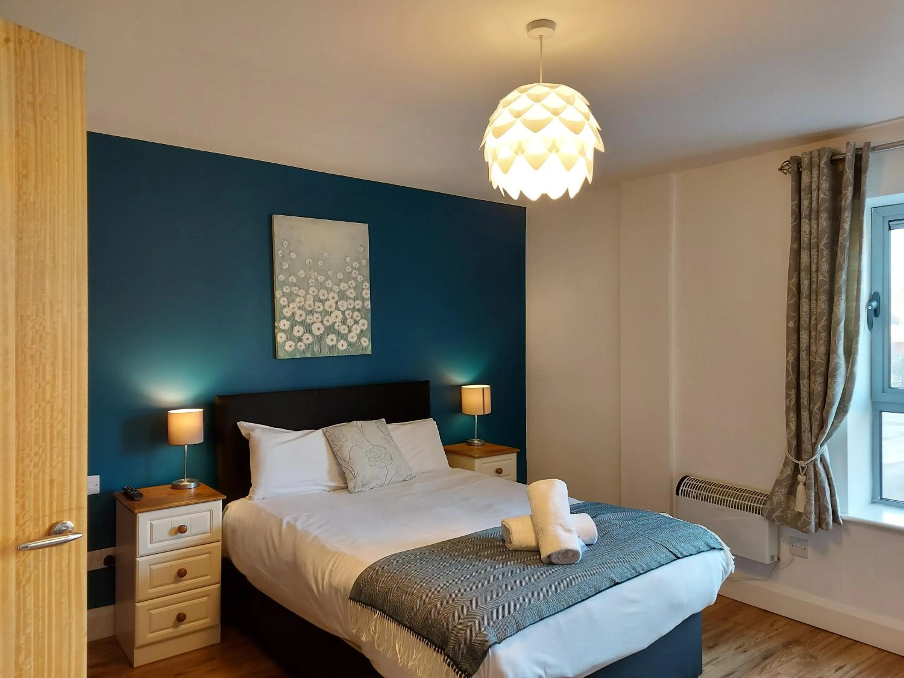 Bedroom, Bed in Wild Atlantic Apartments Killarney