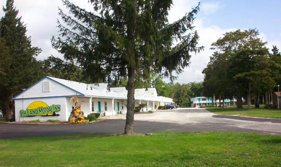 Day in Hyland Motor Inn