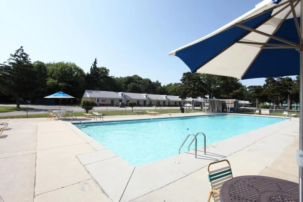 Day in Hyland Motor Inn