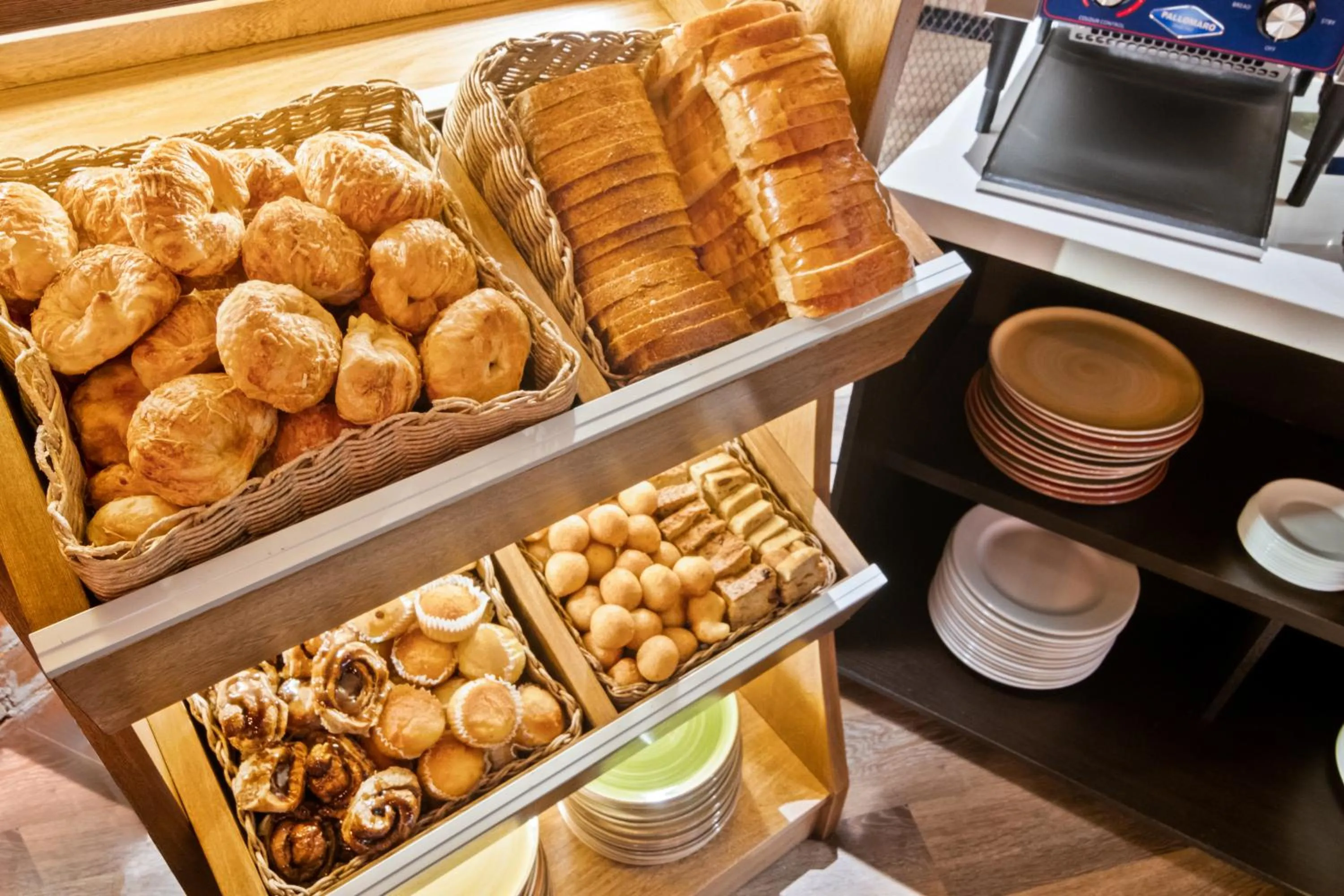 Food in GHL Hotel Portón Medellín