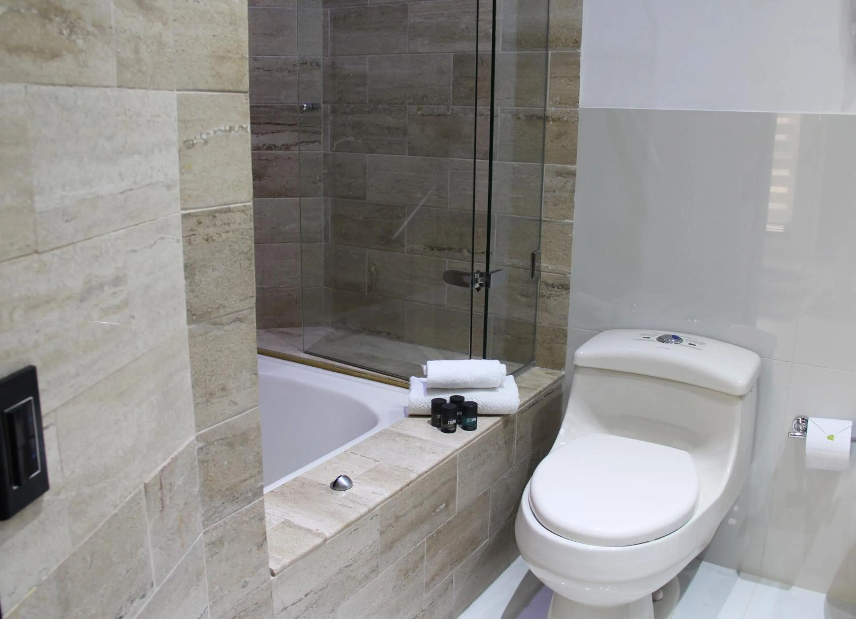 Toilet in GHL Hotel Portón Medellín