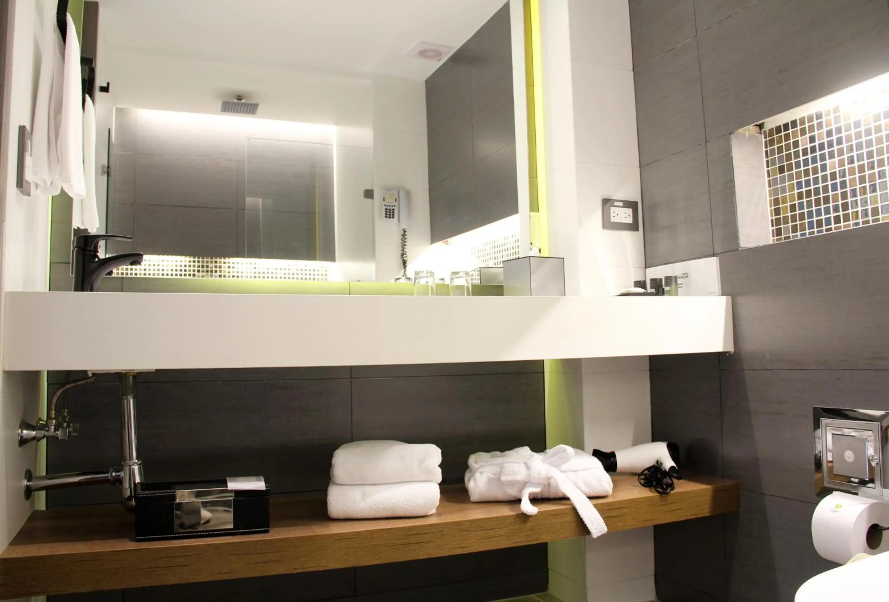 Bathroom in GHL Hotel Portón Medellín