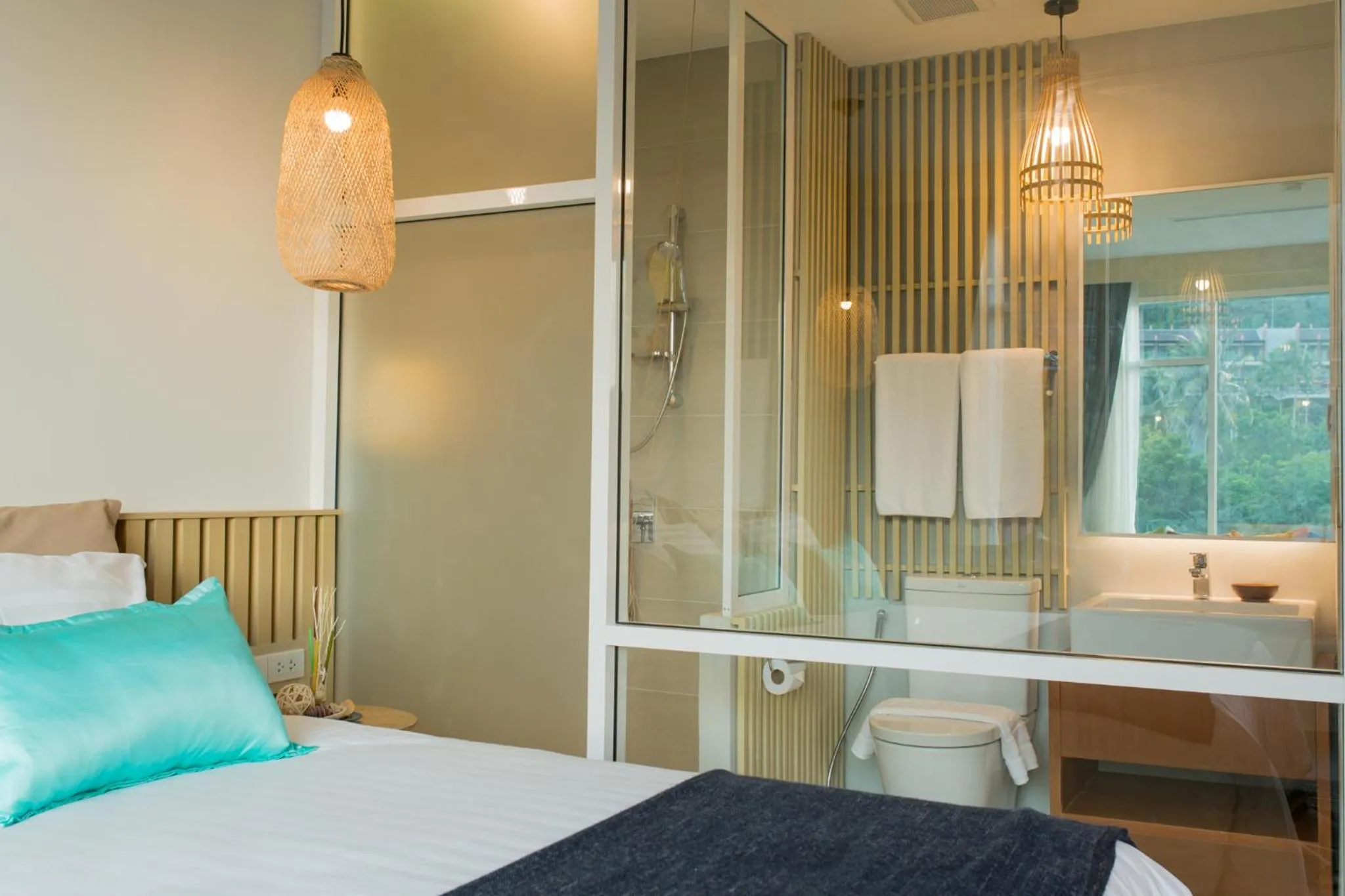 Toilet, Bed in LaRio Hotel Krabi-SHA Extra Plus