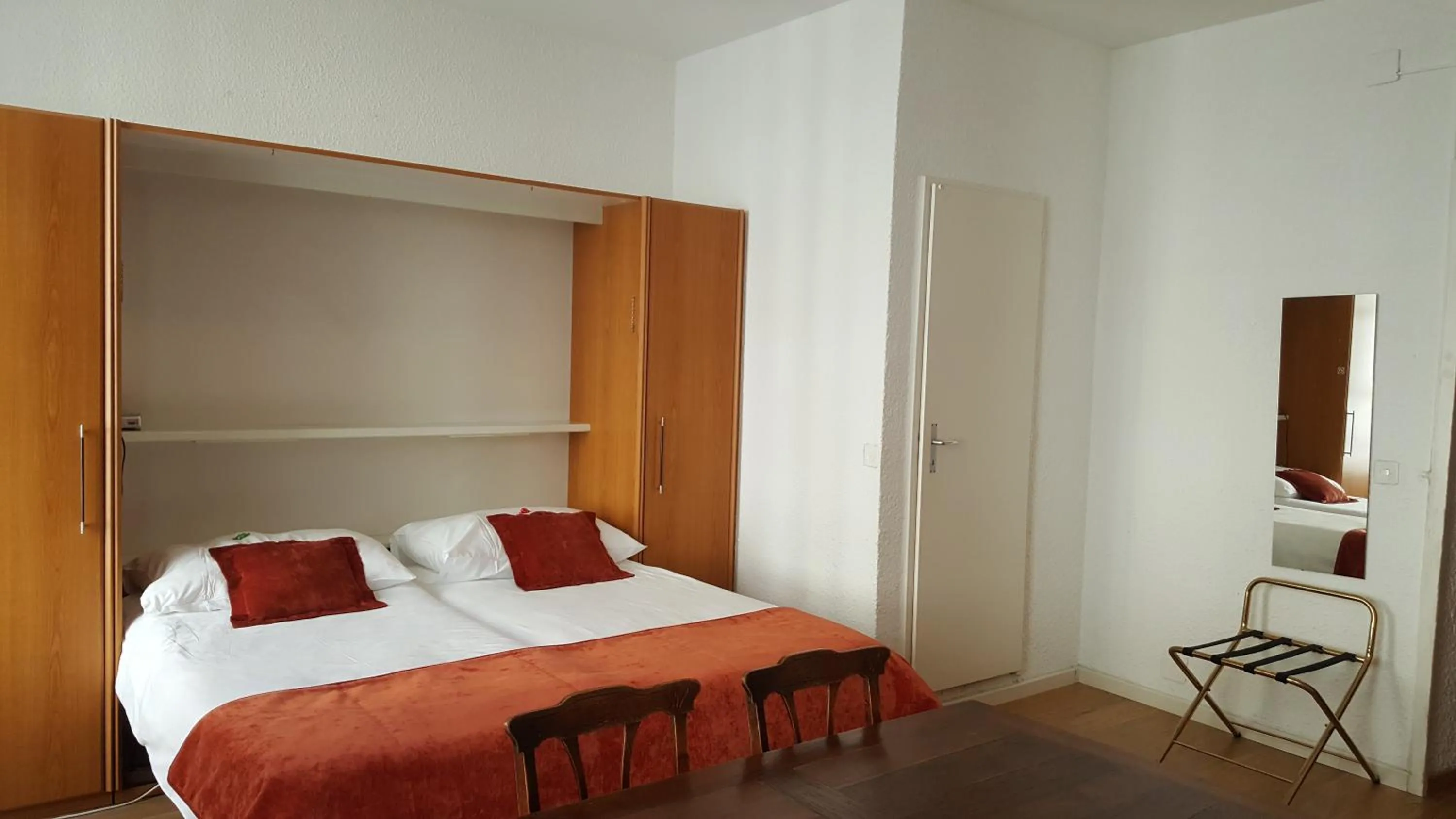 Bed in Hostellerie du XVI Siècle