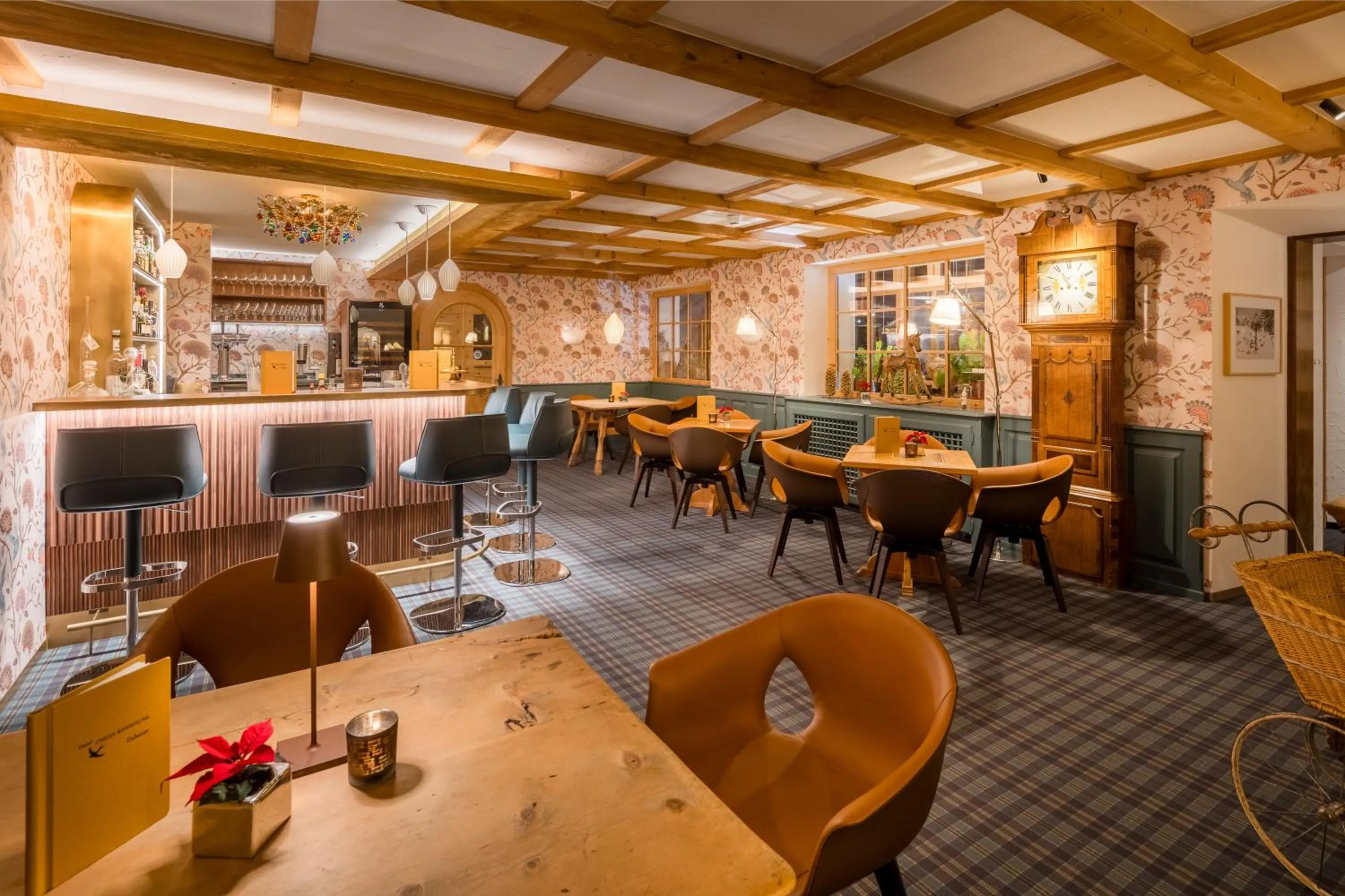 Restaurant/places to eat in Hotel Chesa Randolina