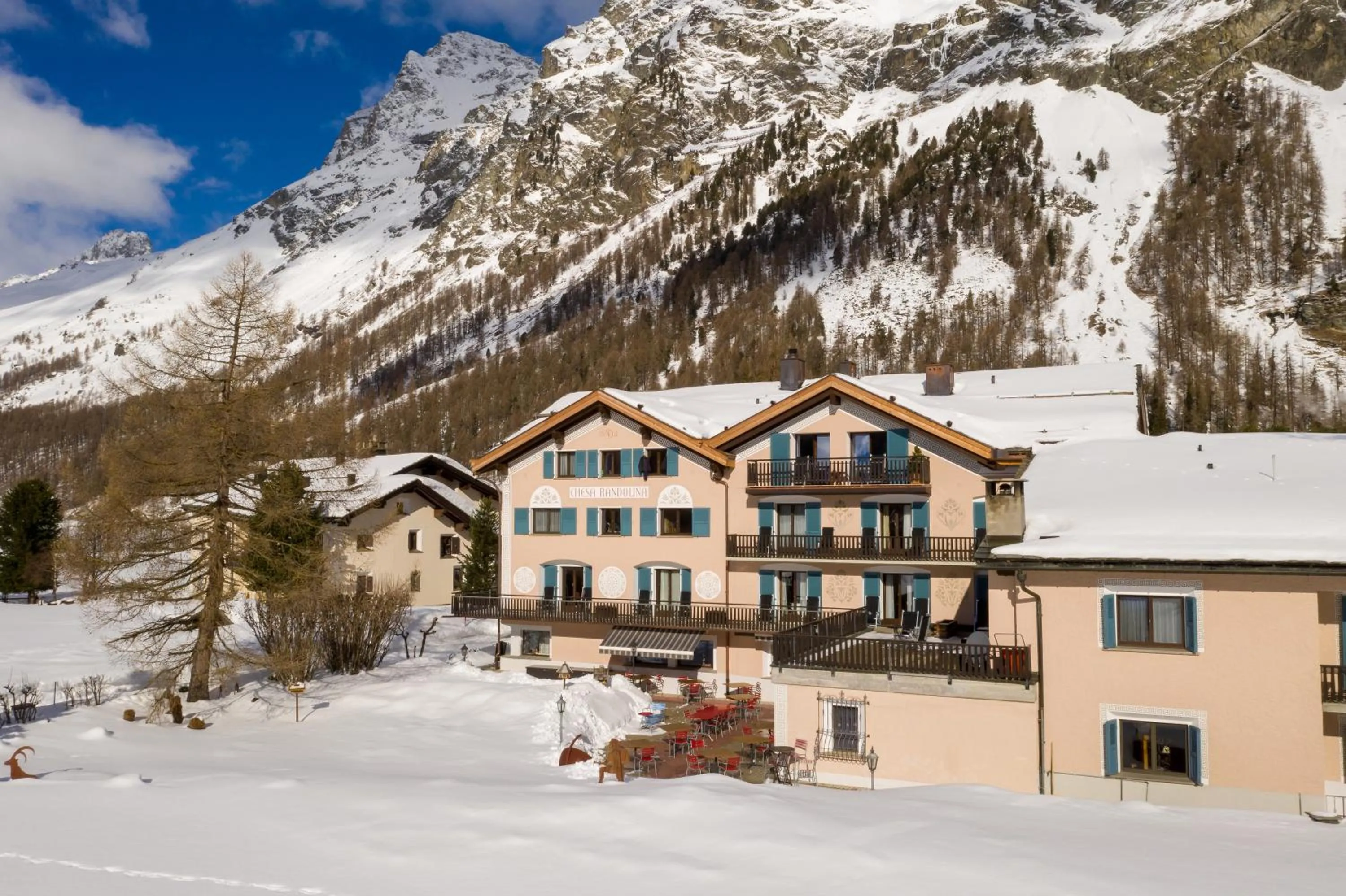 Property building in Hotel Chesa Randolina