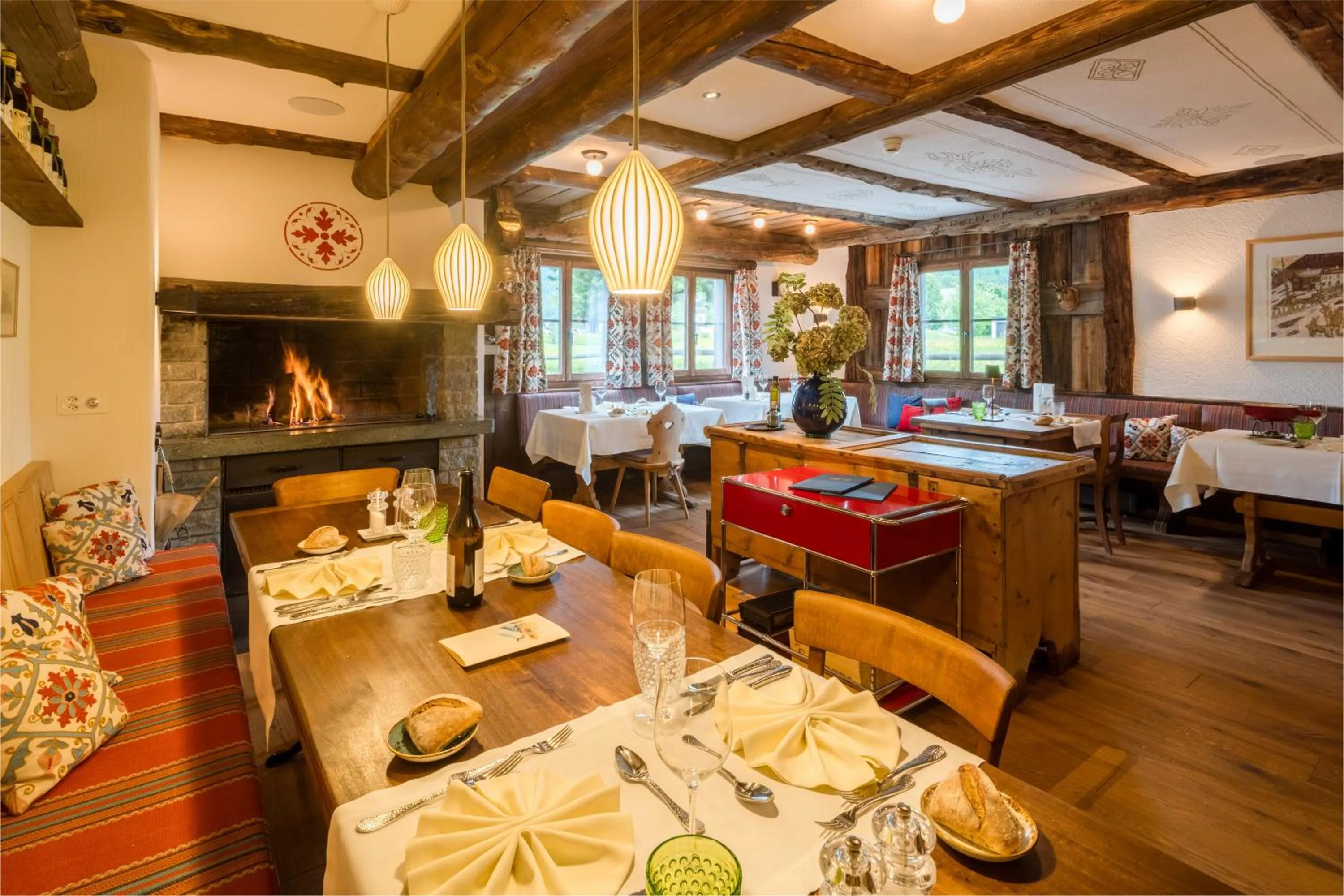 Restaurant/places to eat in Hotel Chesa Randolina