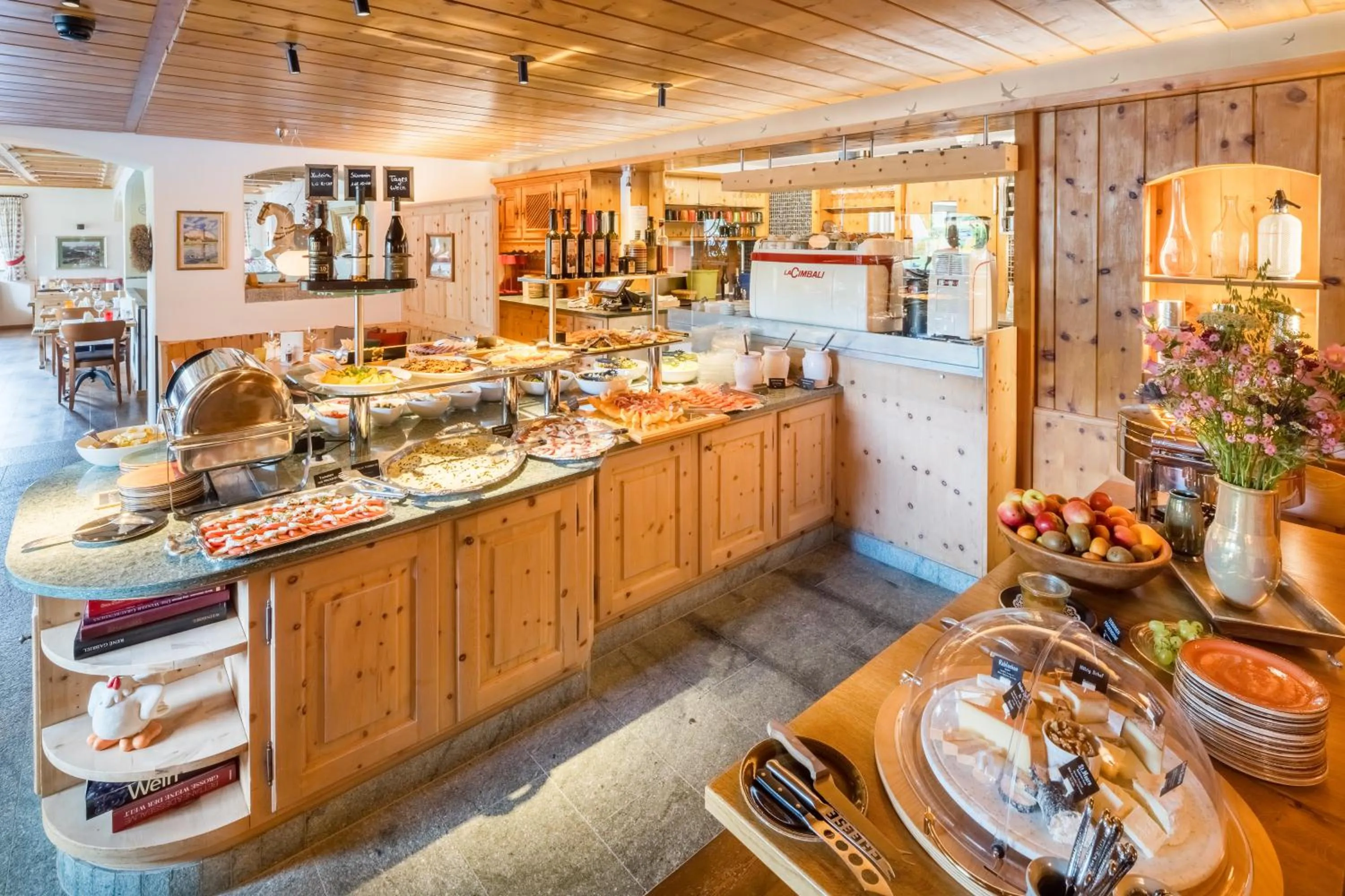 Restaurant/places to eat in Hotel Chesa Randolina