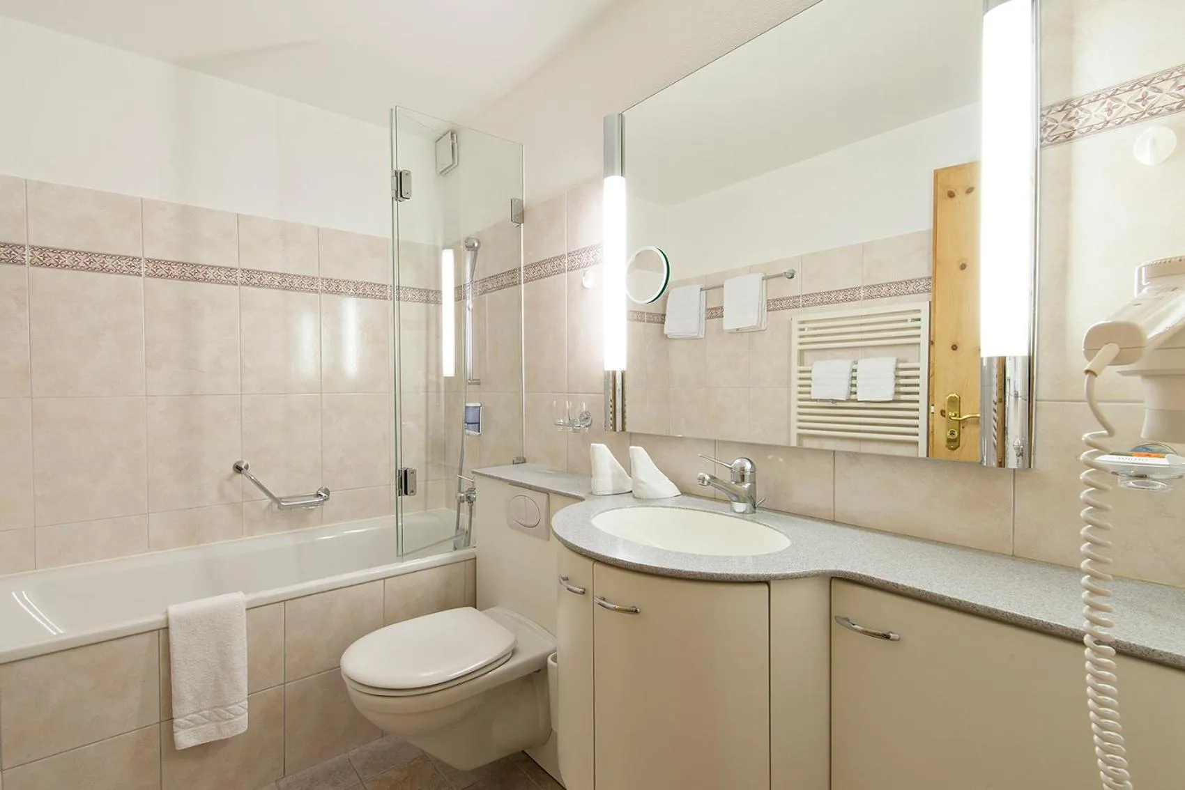 Toilet in Hotel Chesa Randolina