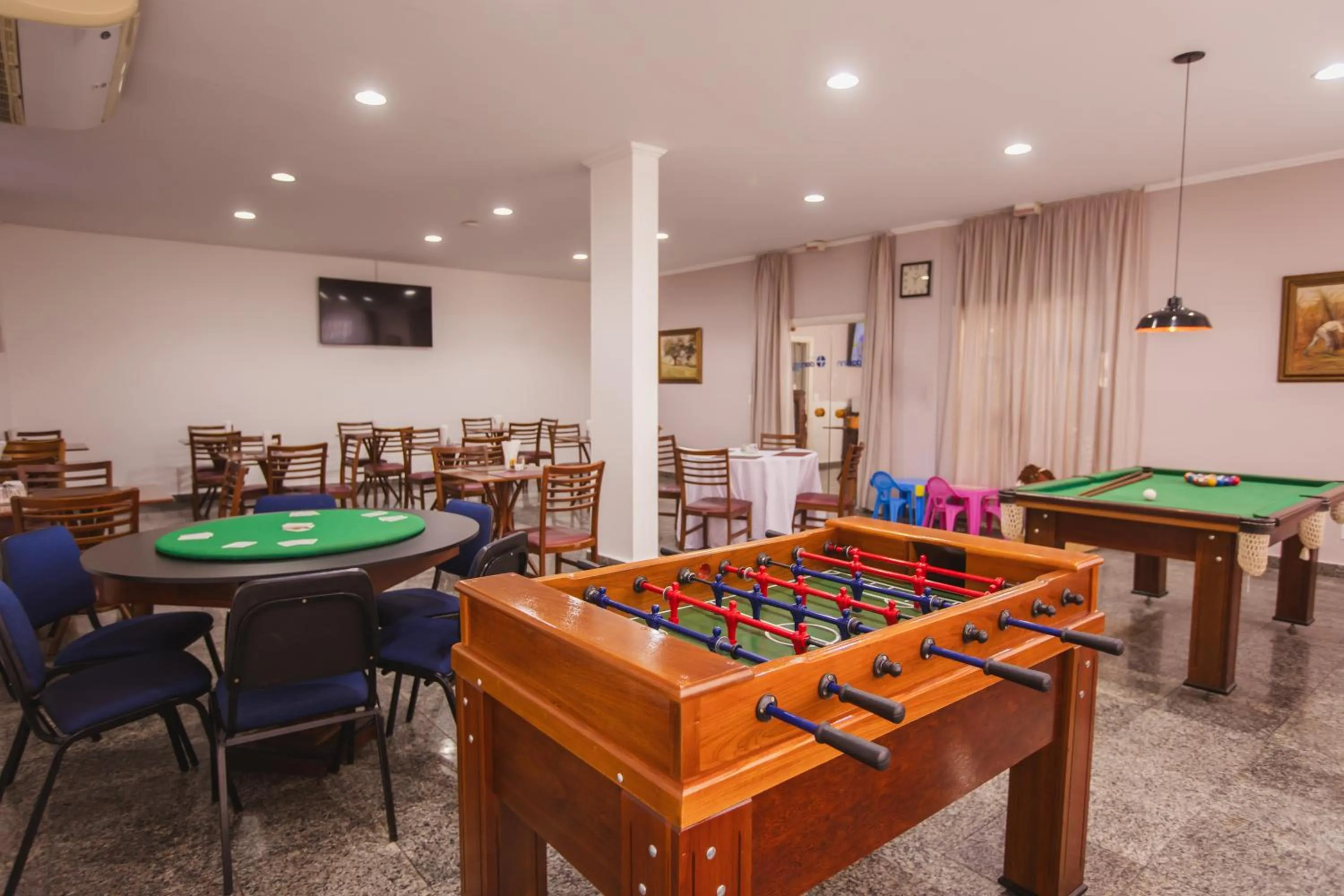 Game Room in Hotel Dan Inn Araraquara by Nacional Inn