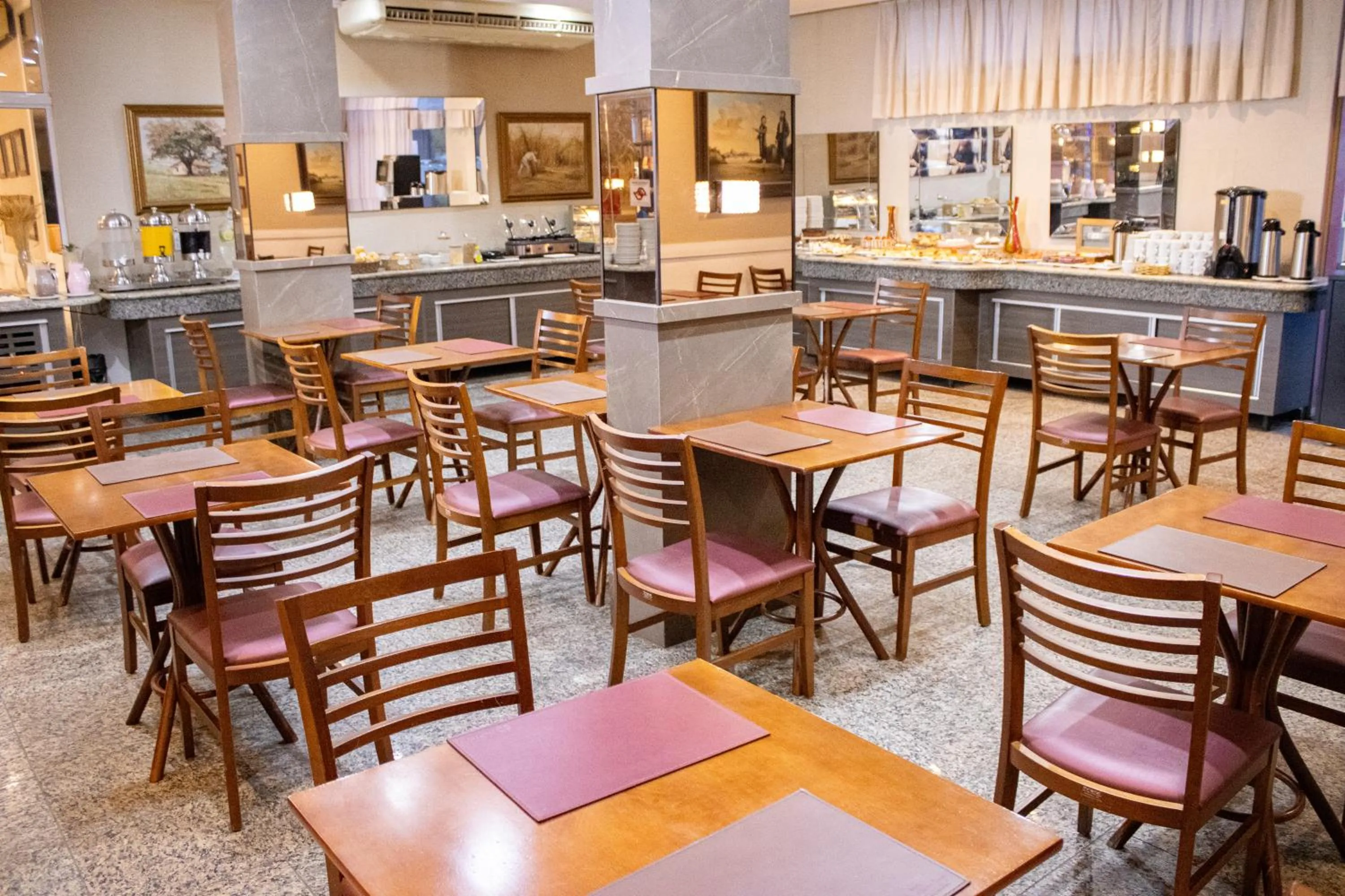 Restaurant/places to eat in Hotel Dan Inn Araraquara by Nacional Inn