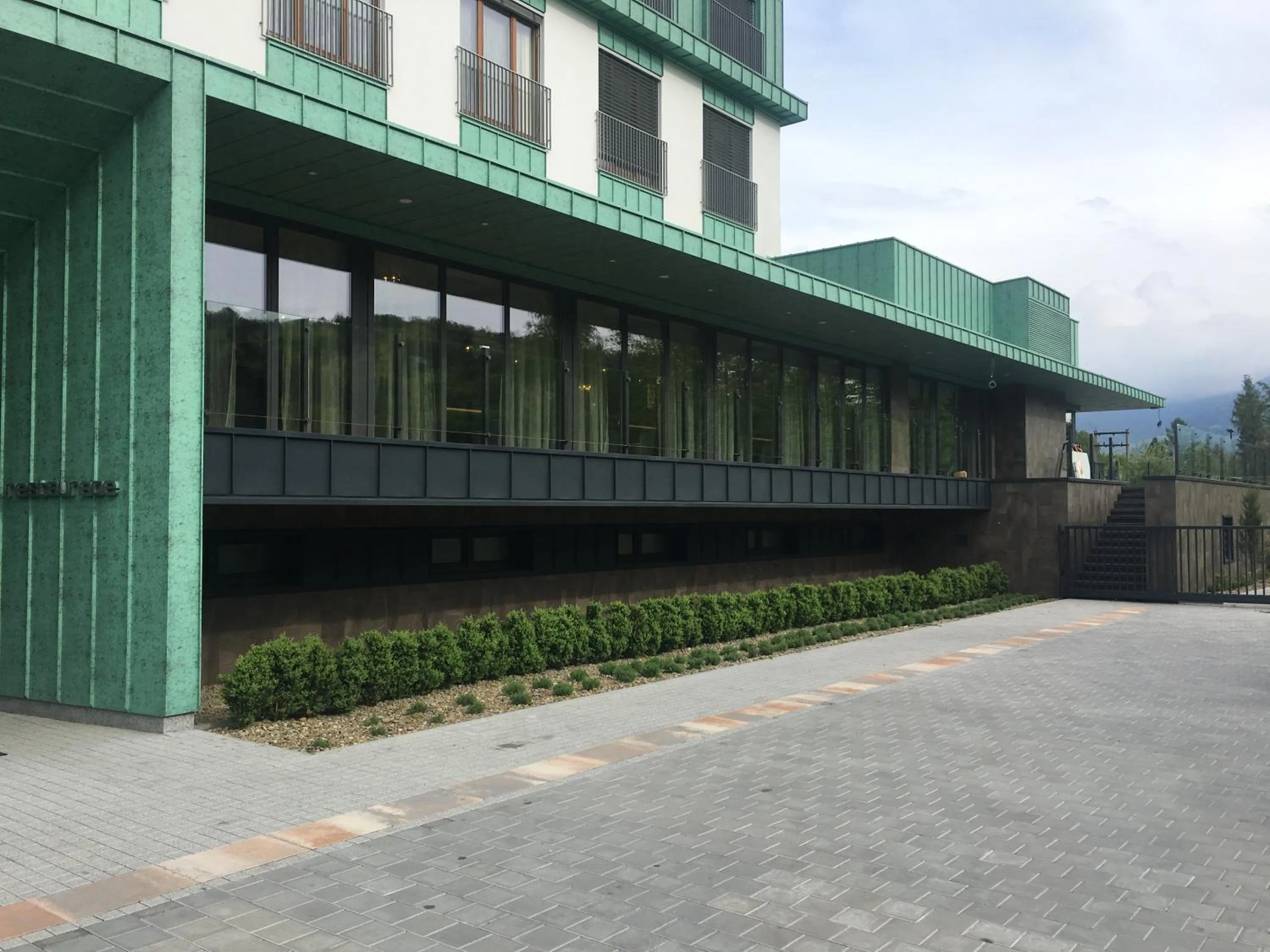 Facade/entrance in Hotel Bartoš