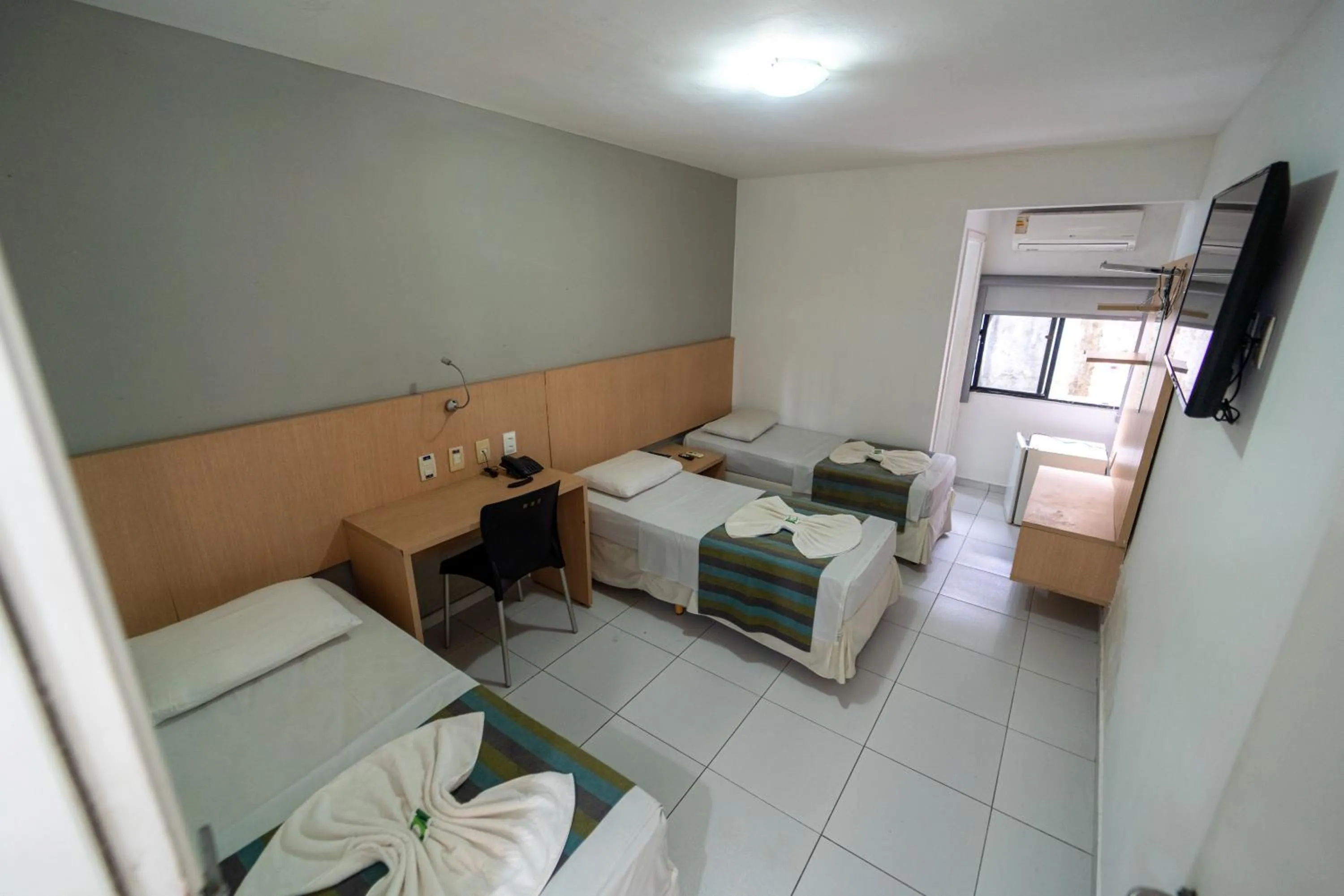 Bed in Lagoa Park Hotel