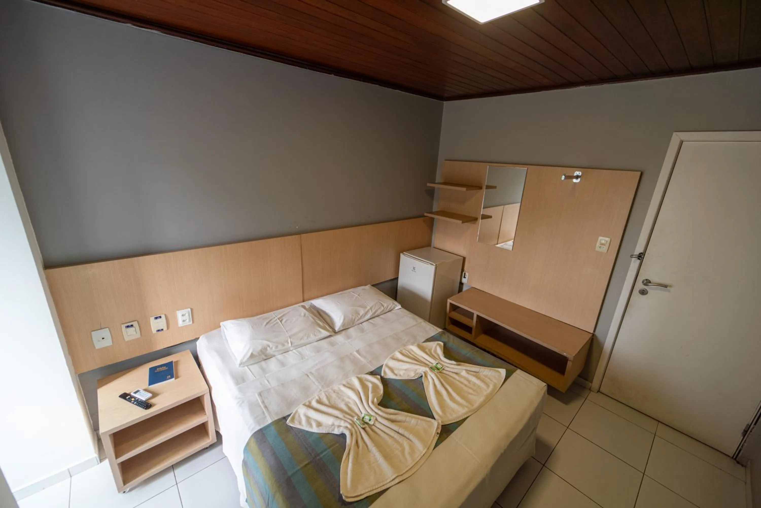 Bed in Lagoa Park Hotel