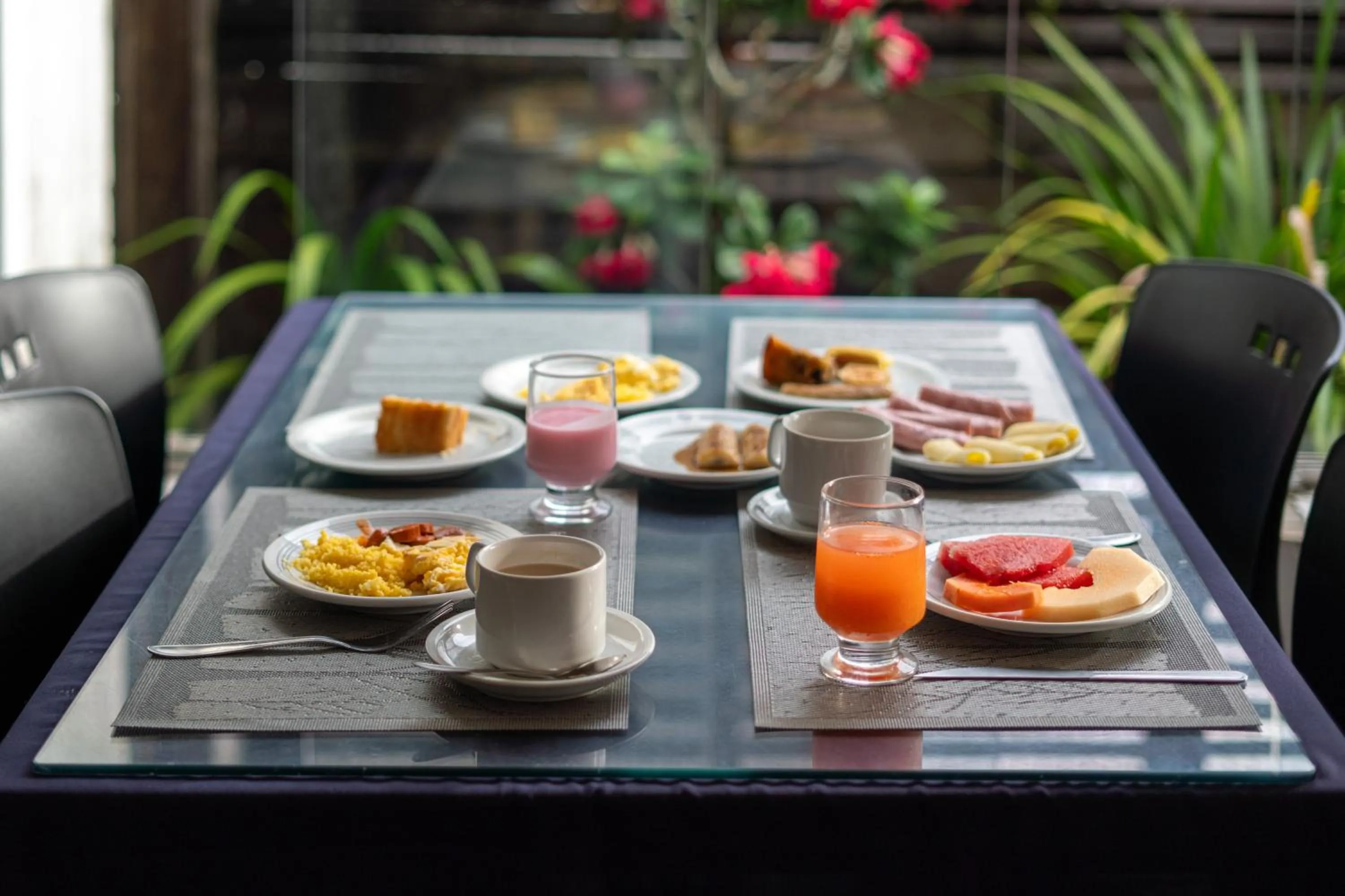 Breakfast in Lagoa Park Hotel