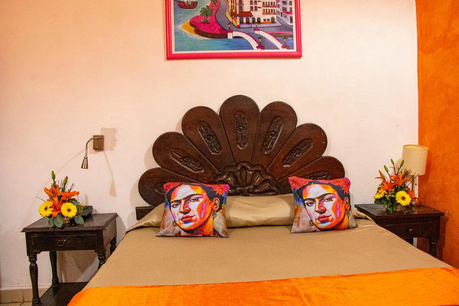 Bed in Hotel Posada De Roger - Near Los Muertos Beach