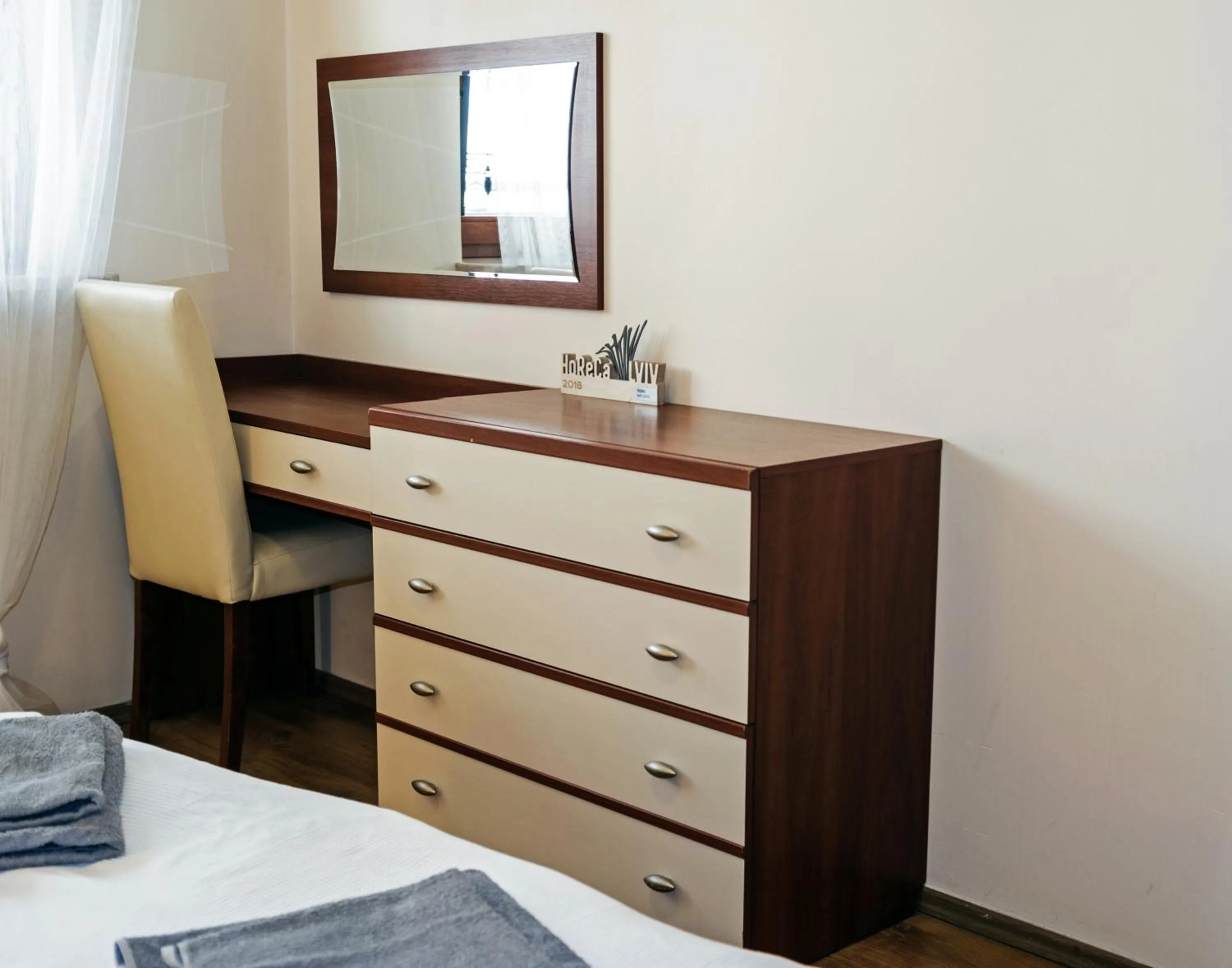 Bedroom in Szucha Apartments