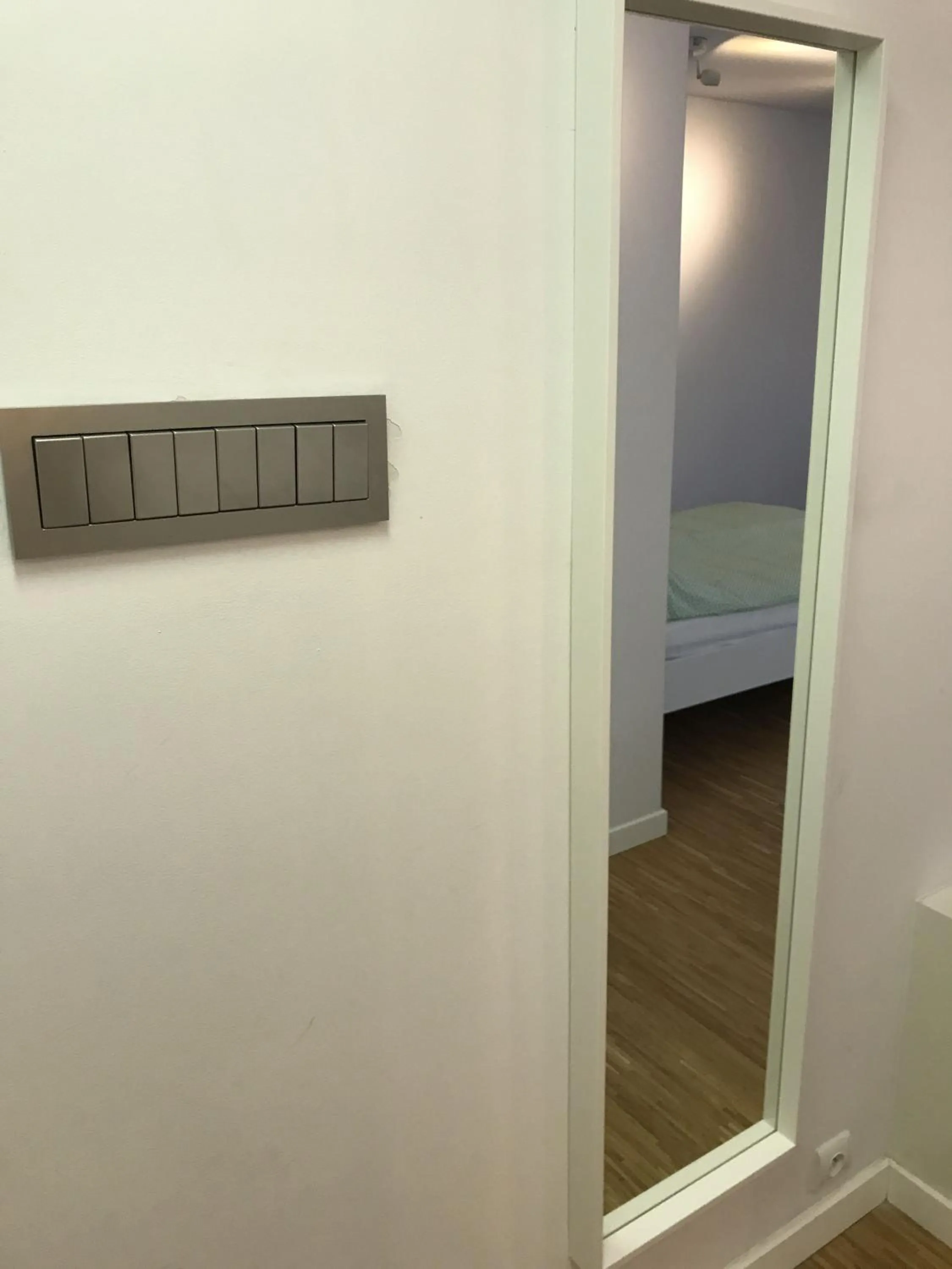 Decorative detail in Szucha Apartments