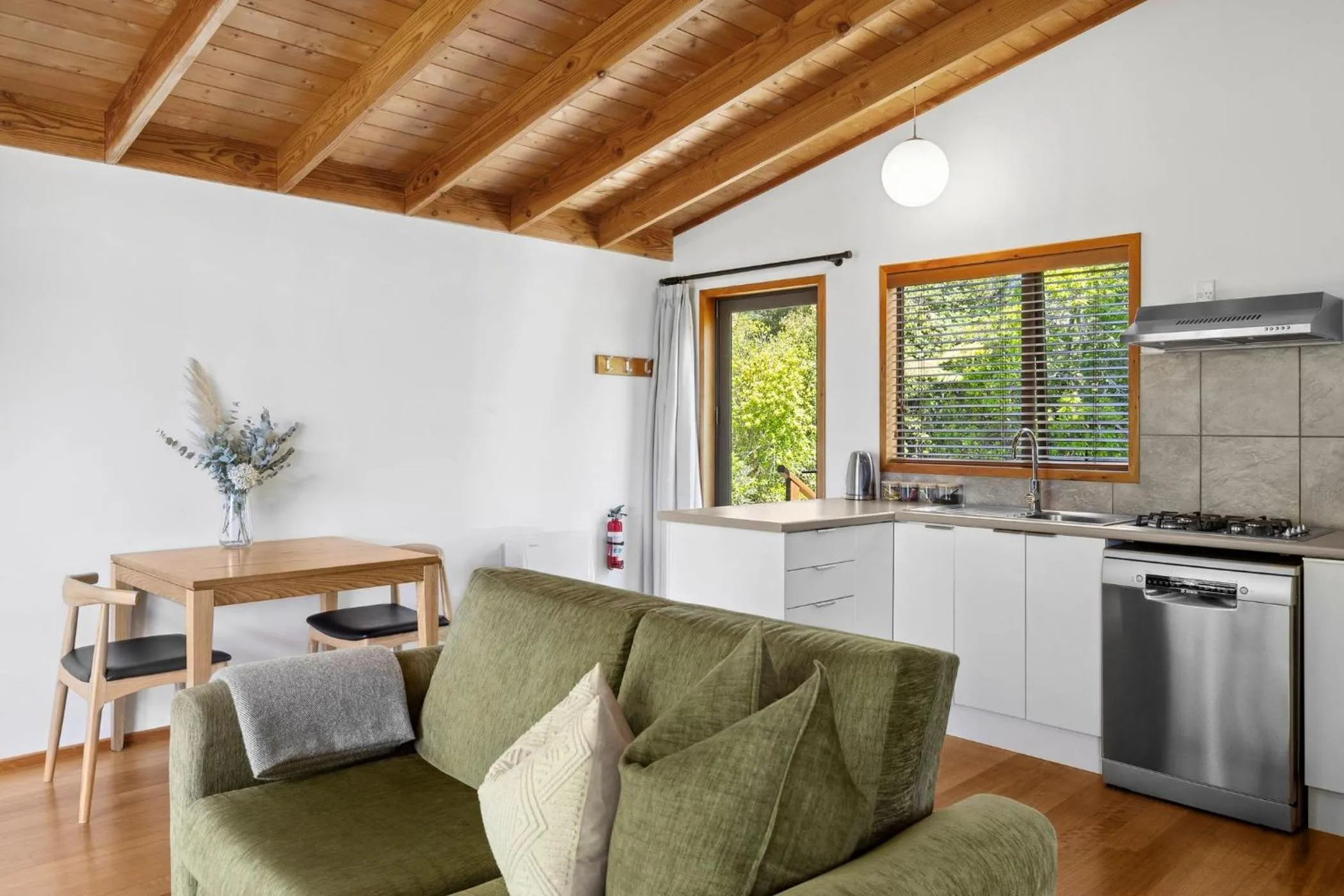 Adrift In Golden Bay- Absolute Beachfront Villas