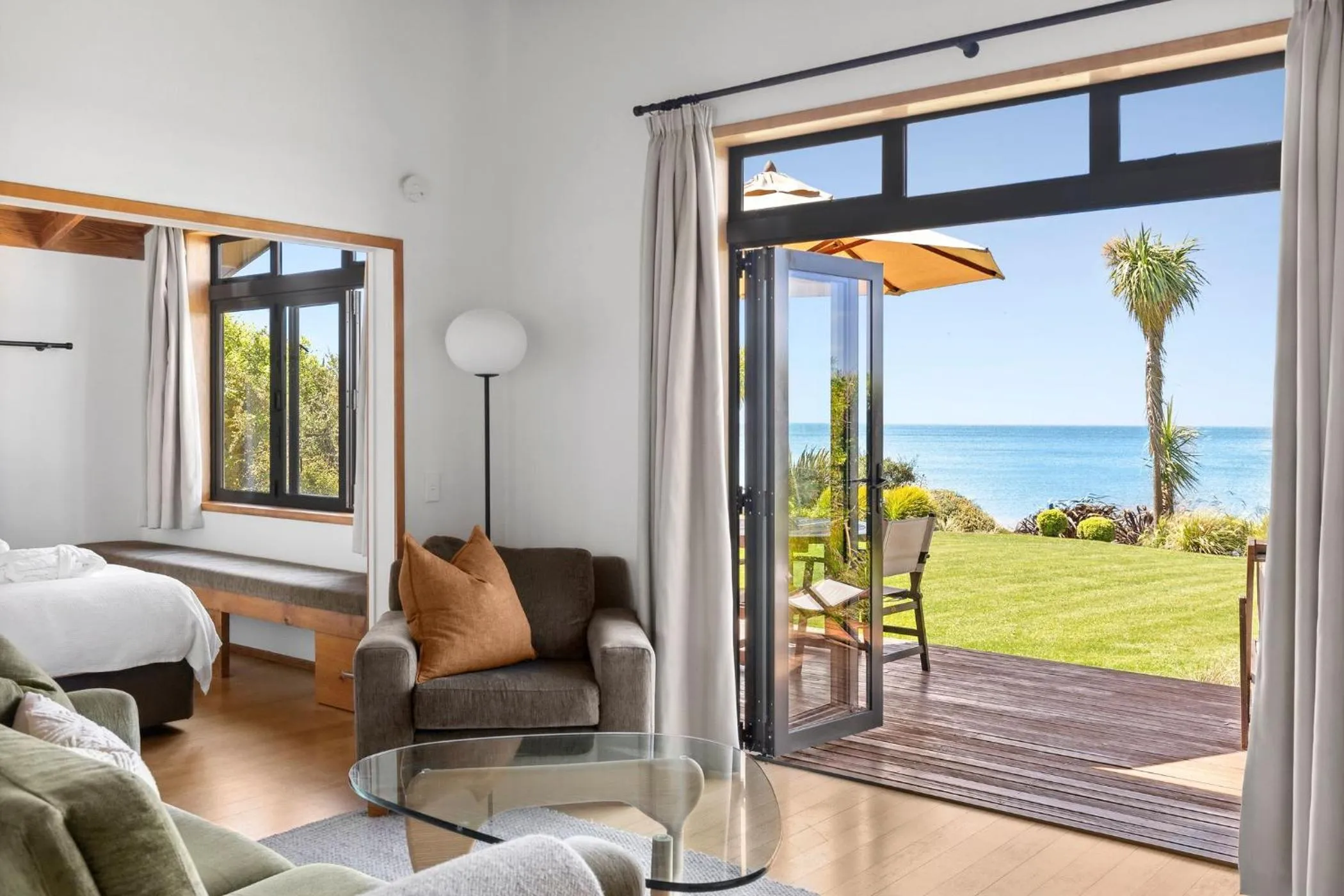 Adrift In Golden Bay- Absolute Beachfront Villas