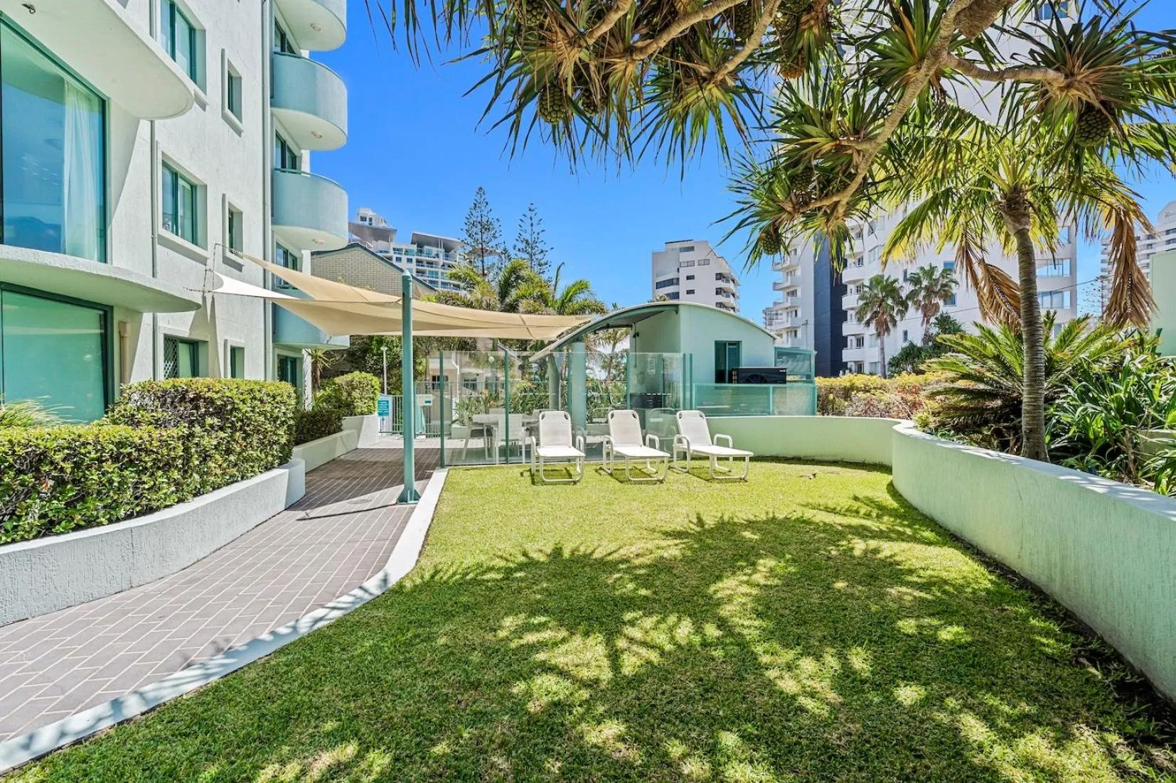 Garden in Emerald Sands Holiday Apartments