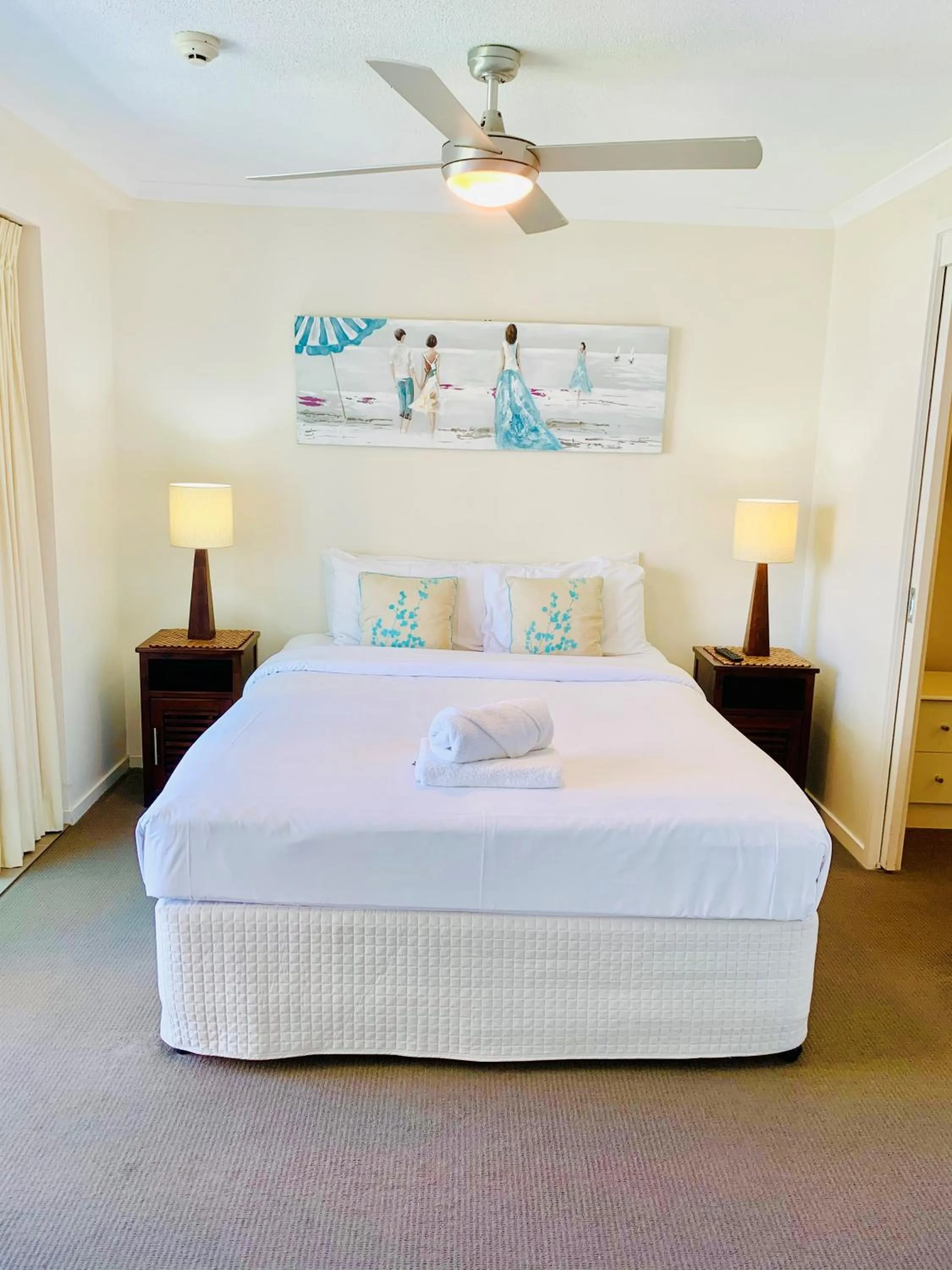 Bedroom, Bed in Emerald Sands Holiday Apartments