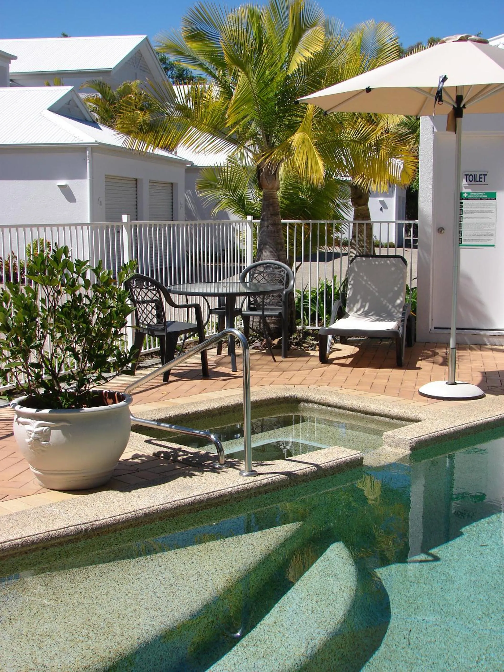 Swimming pool in Portside Noosa Waters